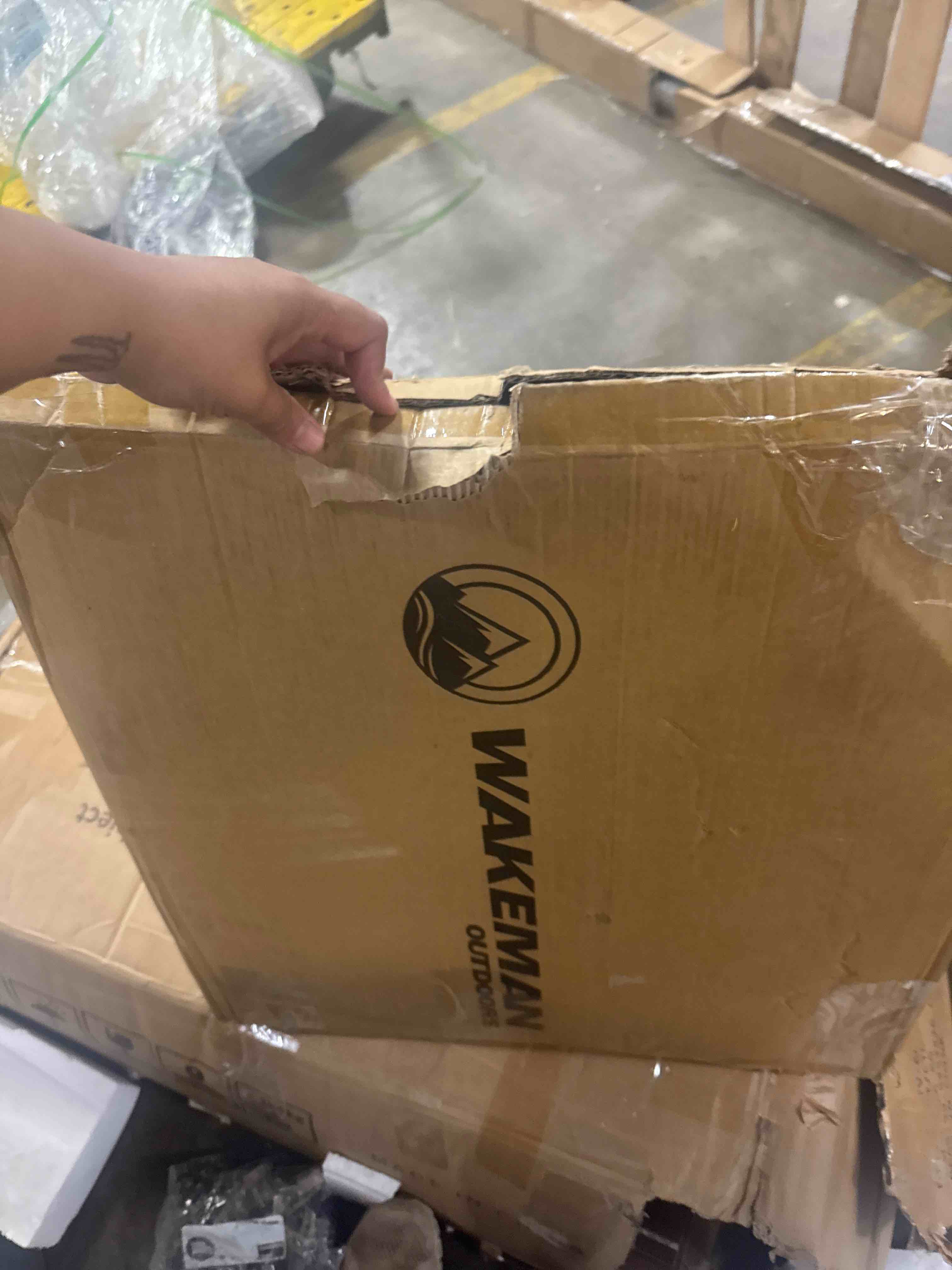 https://s3.amazonaws.com/lotting-images-prod/phillipi/TEA4212019_1777395056789.jpeg