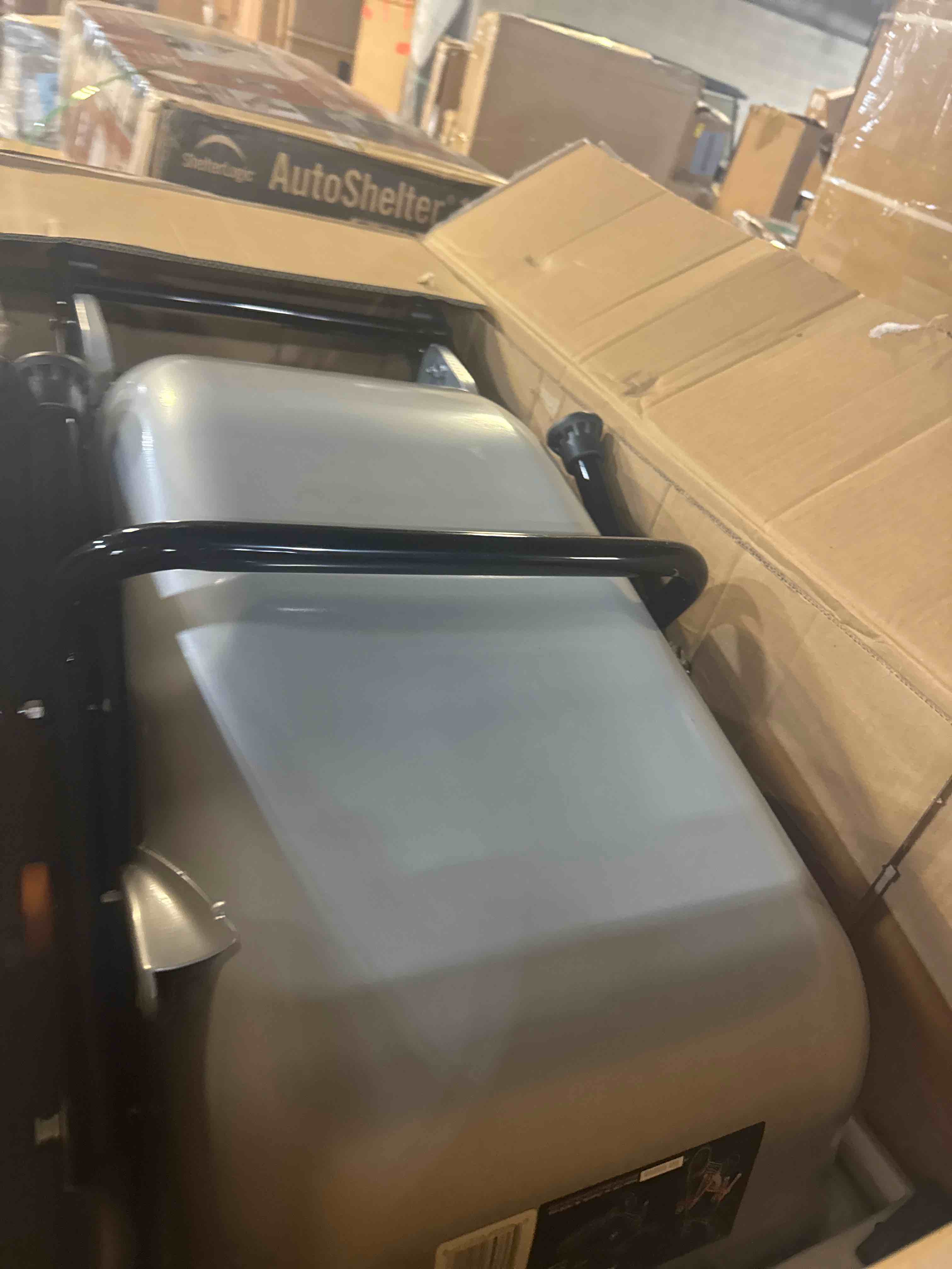 Condition photo showing New/Like New for worx wg050 8-in-1 aerocart garden cart/wheelbarrow heavy duty/dolly 8-in-1 aerocart wheelbarrow
