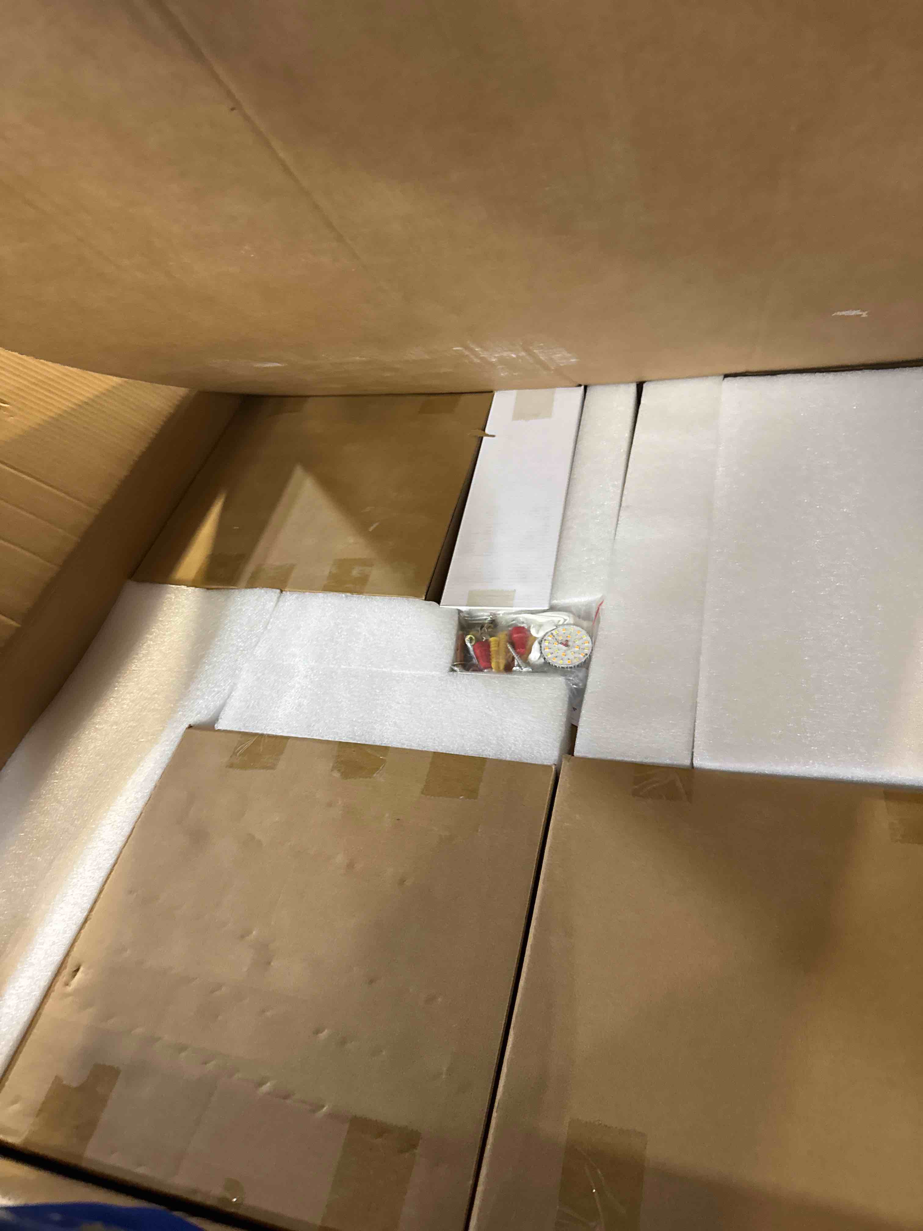 https://s3.amazonaws.com/lotting-images-prod/phillipi/TEA4212026_1777396478584.jpeg