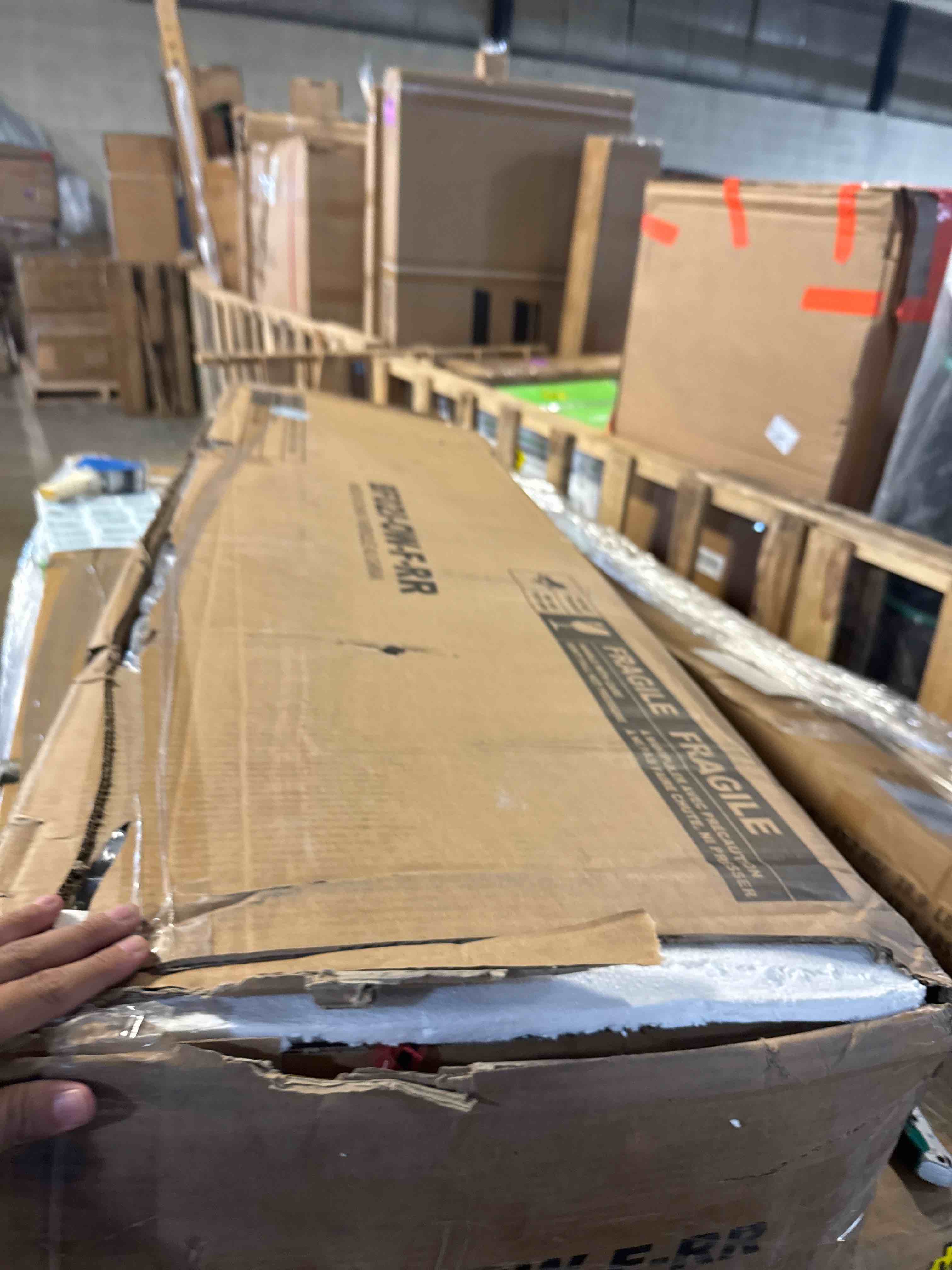 https://s3.amazonaws.com/lotting-images-prod/phillipi/TEA4212033_1777398852475.jpeg