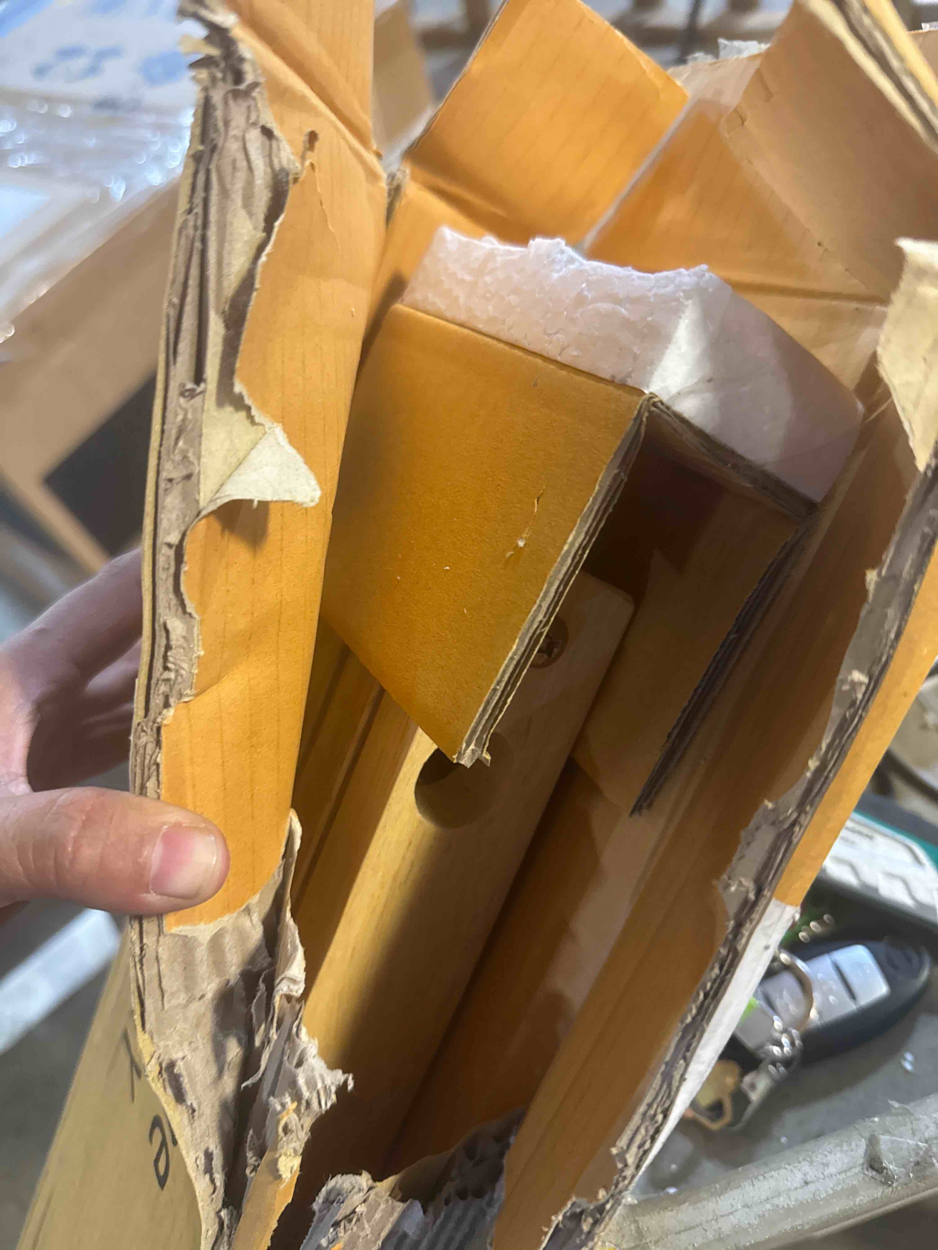 https://s3.amazonaws.com/lotting-images-prod/phillipi/TEA4212042_1777400677214.jpeg