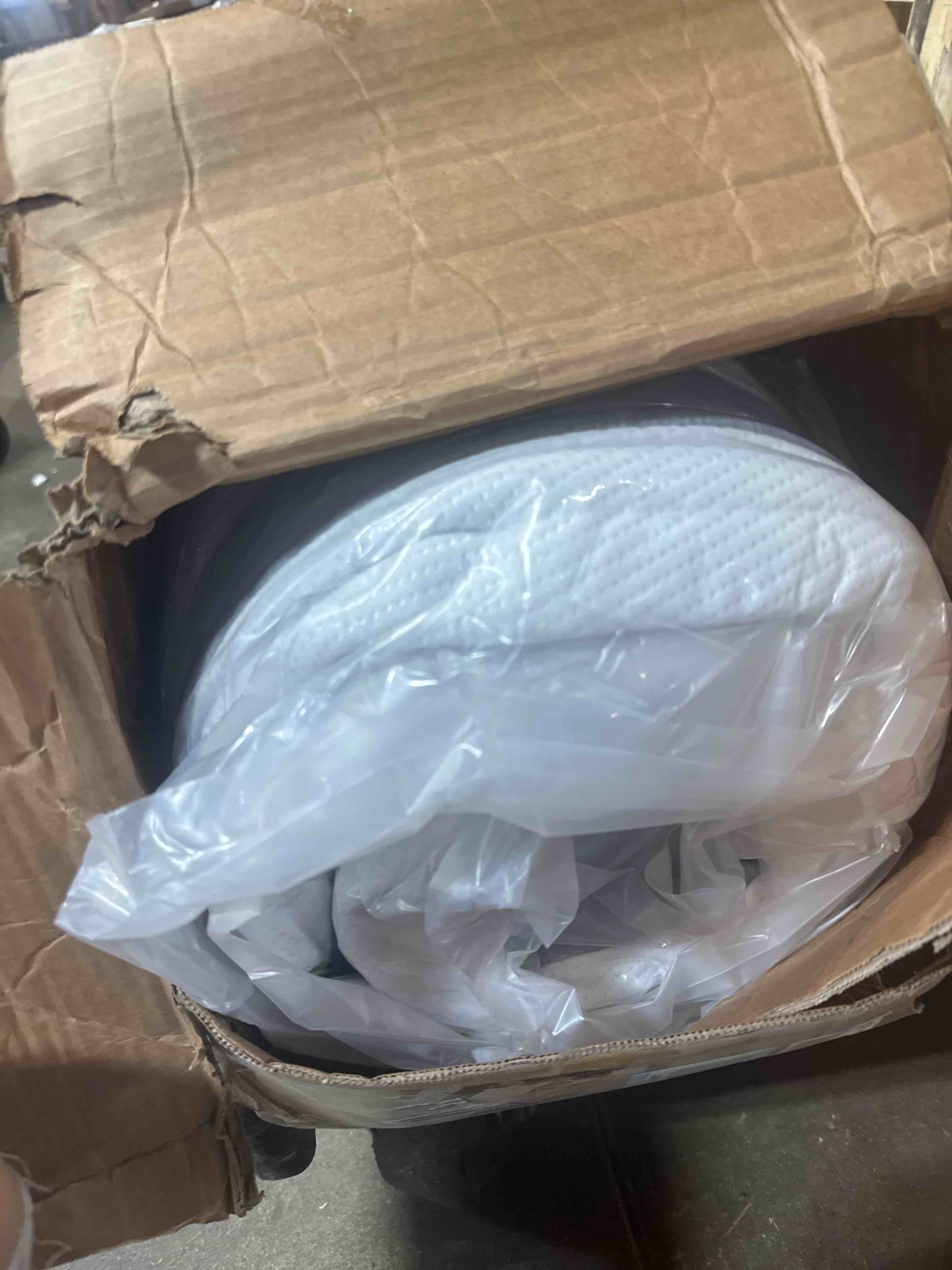 https://s3.amazonaws.com/lotting-images-prod/phillipi/TEA4212048_1777401648369.jpeg
