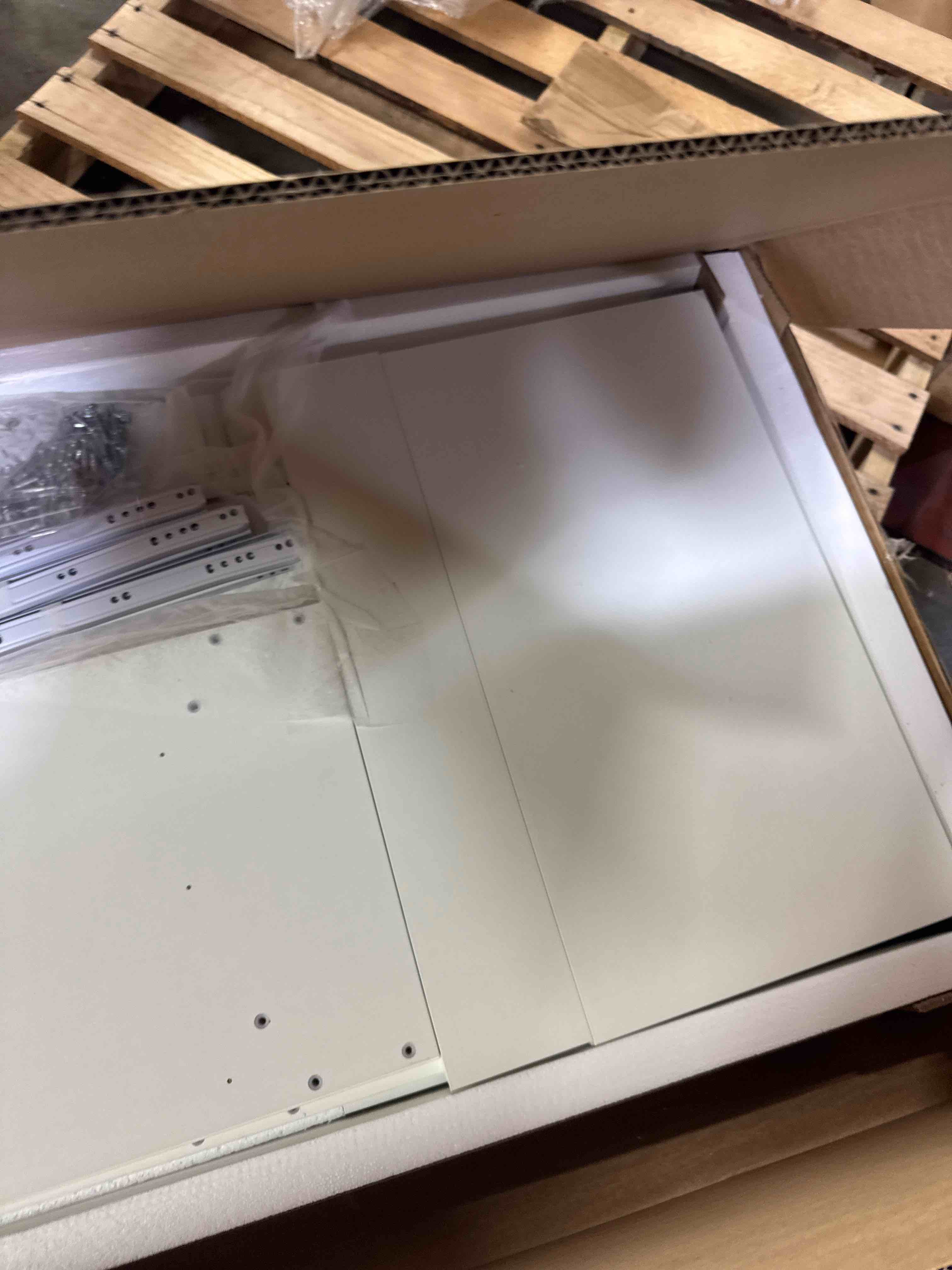 https://s3.amazonaws.com/lotting-images-prod/phillipi/TEA4212054_1777912857596.jpeg