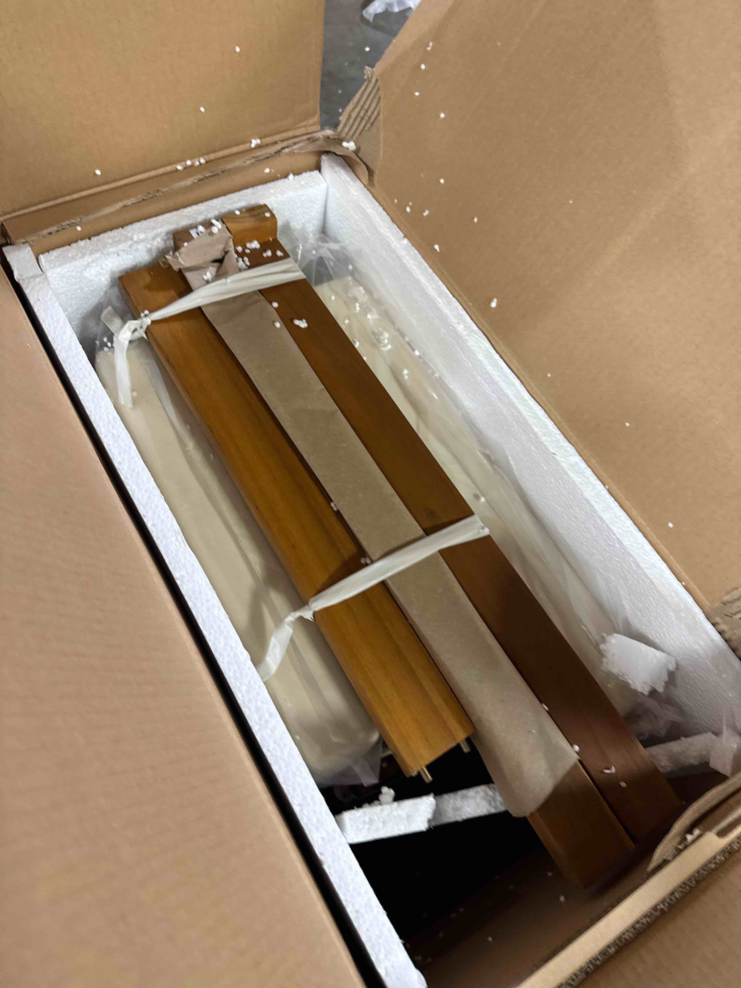 https://s3.amazonaws.com/lotting-images-prod/phillipi/TEA4212056_1777913563378.jpeg