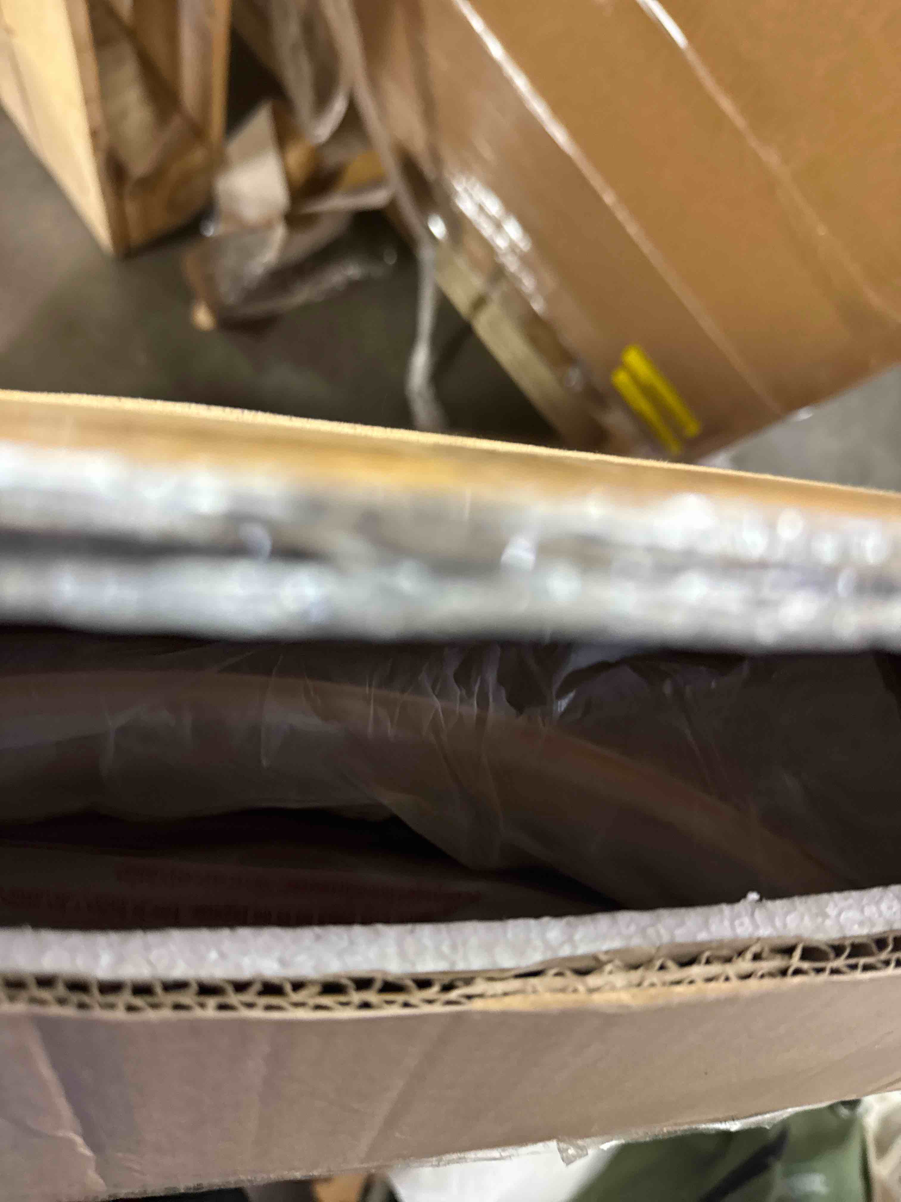 https://s3.amazonaws.com/lotting-images-prod/phillipi/TEA4212058_1777914099165.jpeg