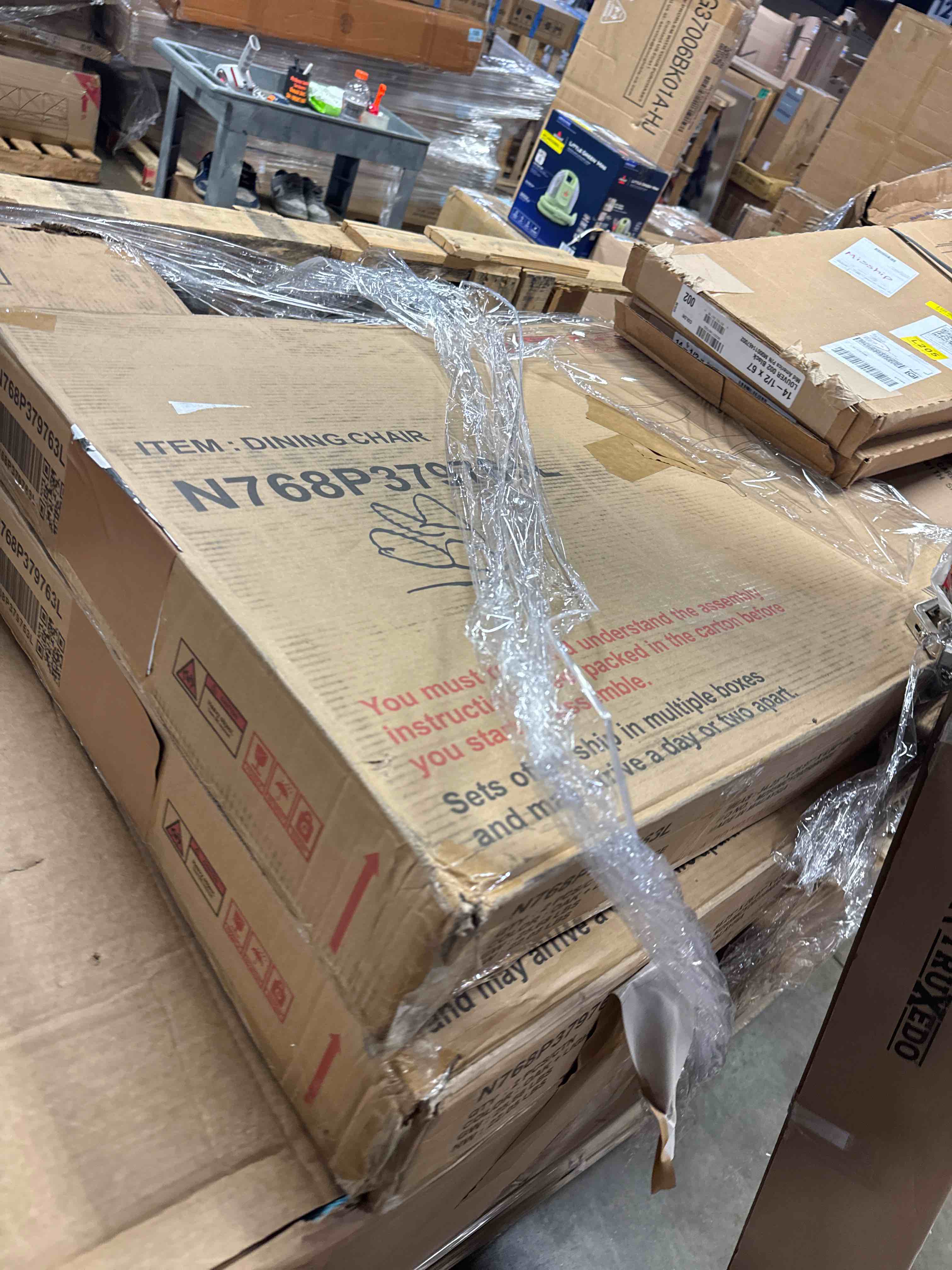 https://s3.amazonaws.com/lotting-images-prod/phillipi/TEA4212058_1777914113456.jpeg