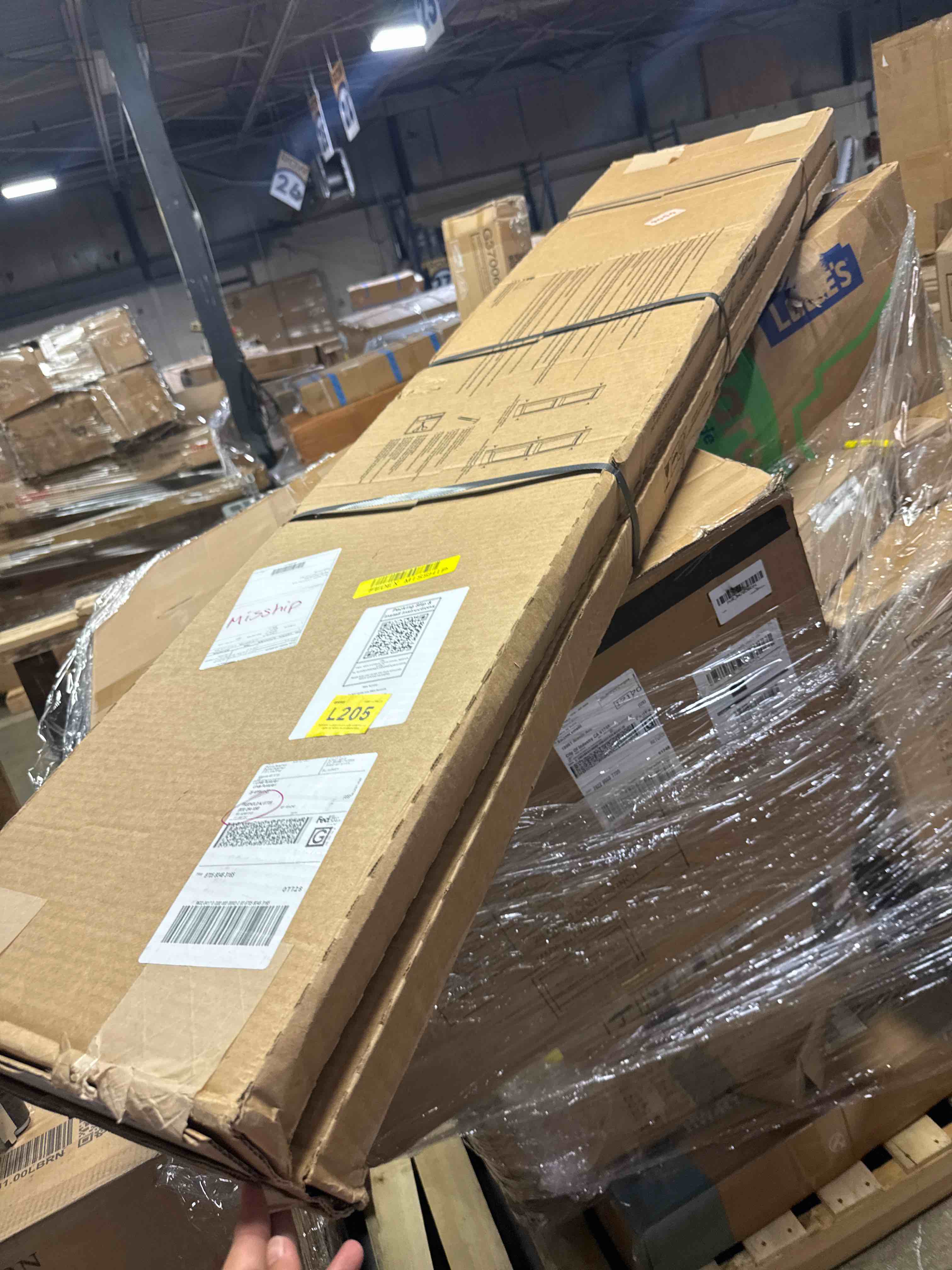 https://s3.amazonaws.com/lotting-images-prod/phillipi/TEA4212061_1777915173196.jpeg