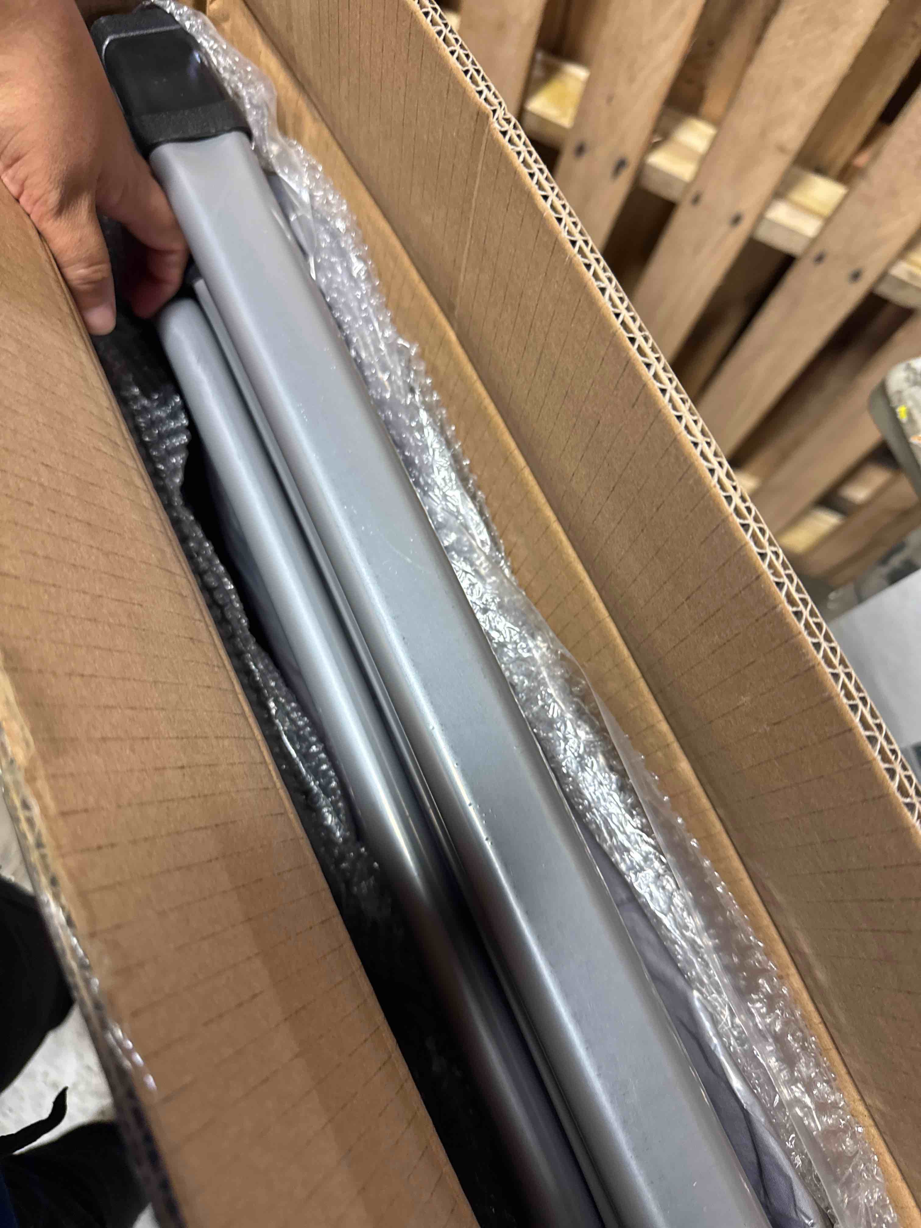 https://s3.amazonaws.com/lotting-images-prod/phillipi/TEA4212067_1777916862751.jpeg