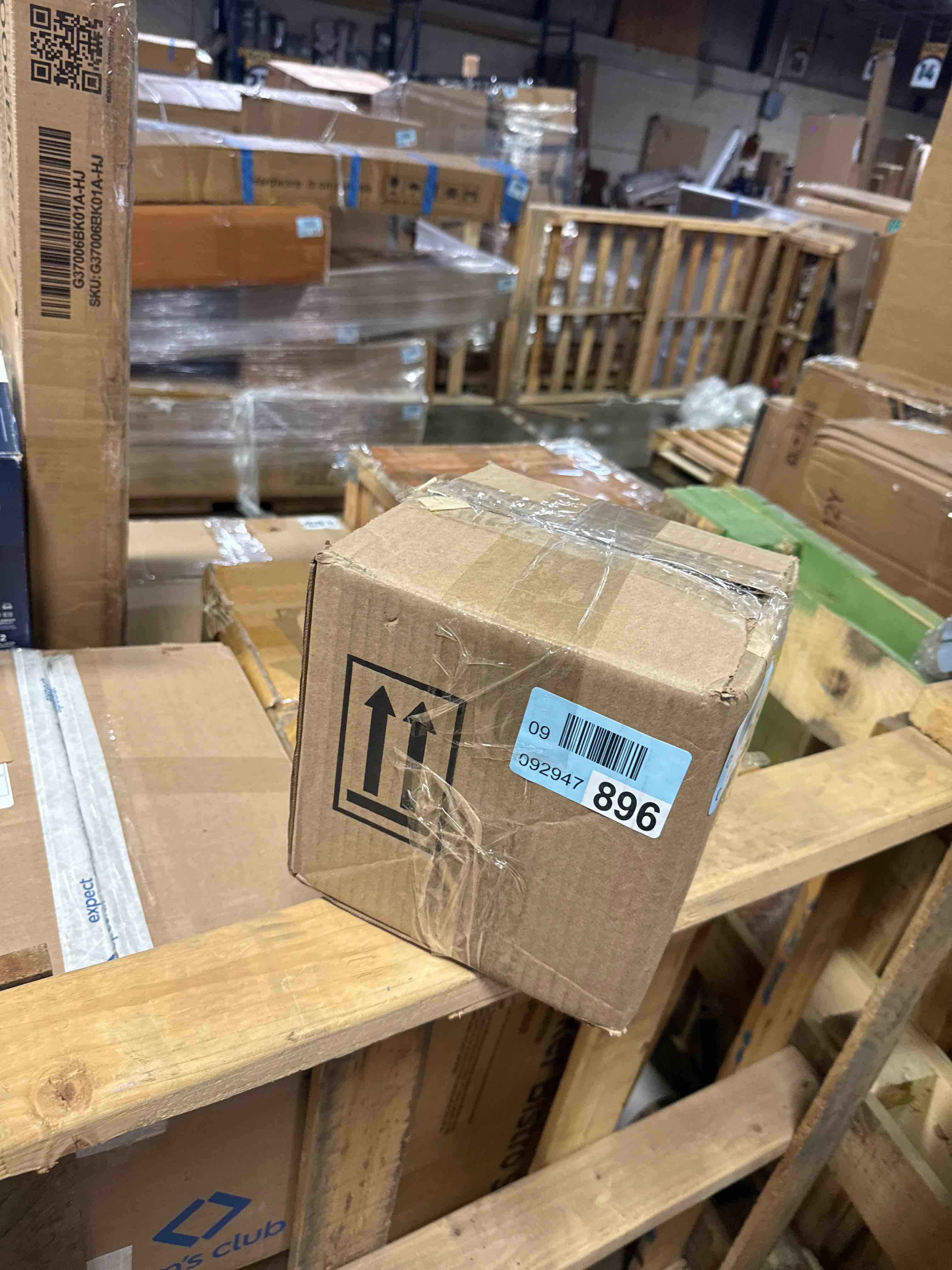 https://s3.amazonaws.com/lotting-images-prod/phillipi/TEA4212070_1777917620245.jpeg
