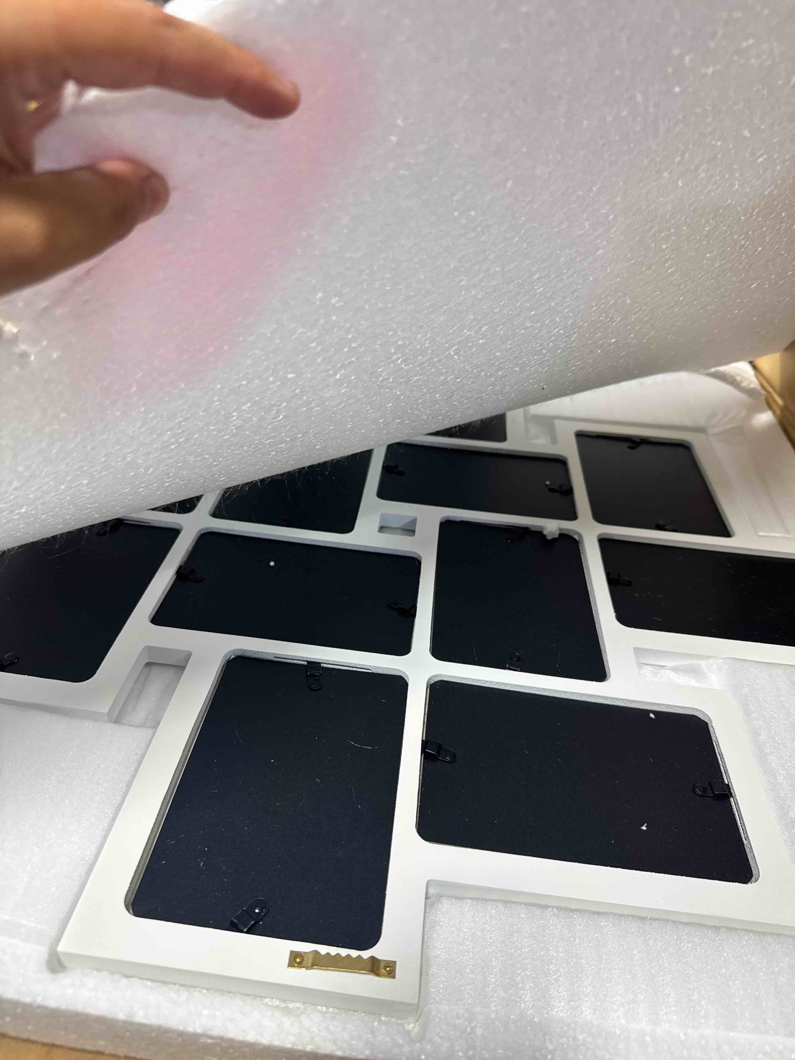 https://s3.amazonaws.com/lotting-images-prod/phillipi/TEA4212072_1777918018133.jpeg