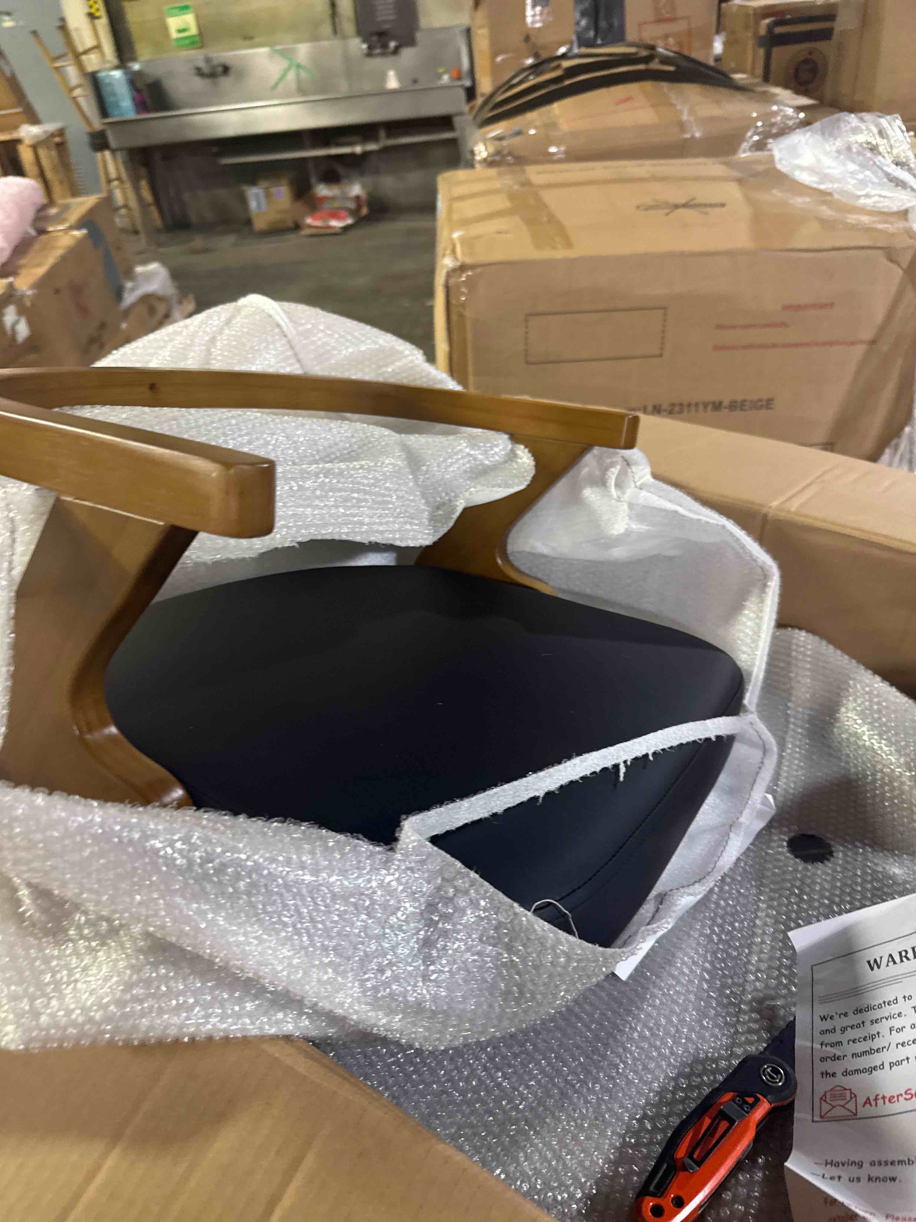 https://s3.amazonaws.com/lotting-images-prod/phillipi/TEA4212113_1778095285611.jpeg