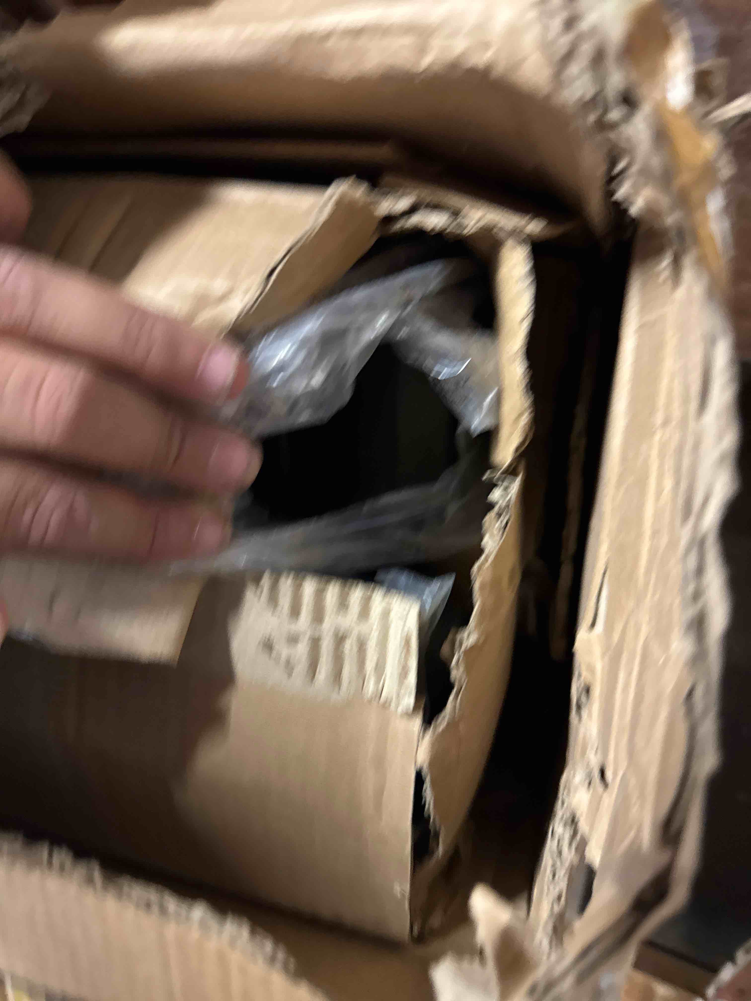 https://s3.amazonaws.com/lotting-images-prod/phillipi/TEA4212133_1778602920035.jpeg