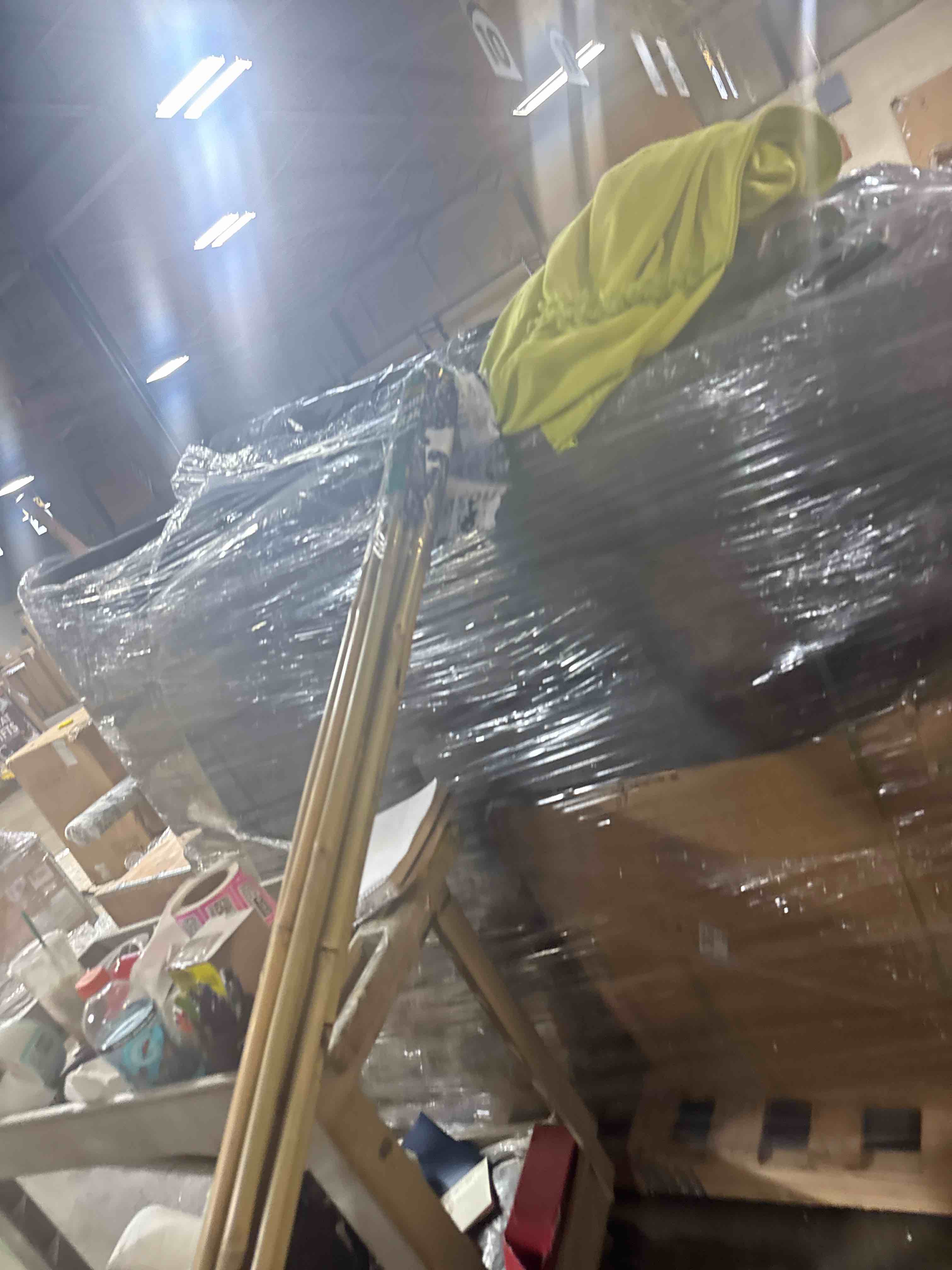https://s3.amazonaws.com/lotting-images-prod/phillipi/TEA4212139_1778603819748.jpeg