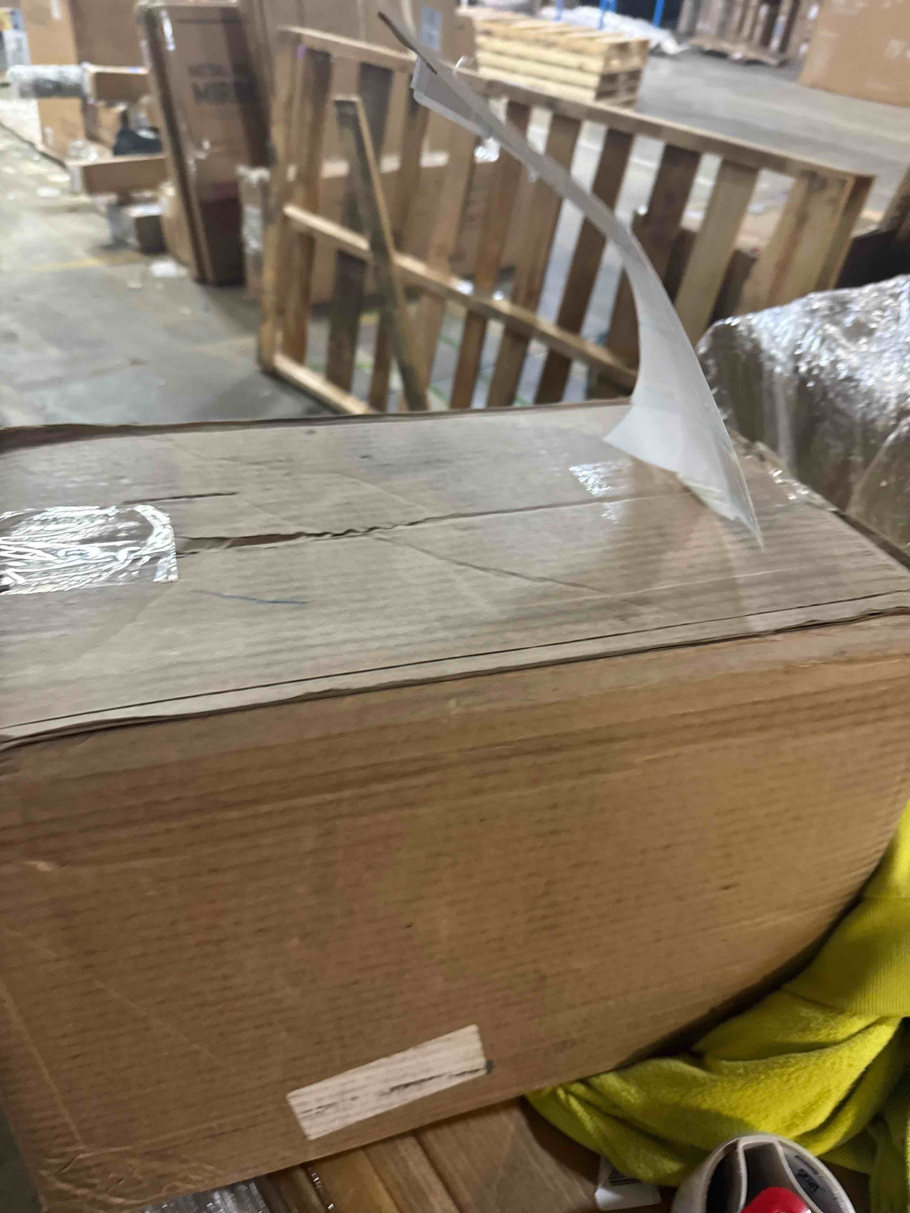 https://s3.amazonaws.com/lotting-images-prod/phillipi/TEA4212145_1778605569841.jpeg
