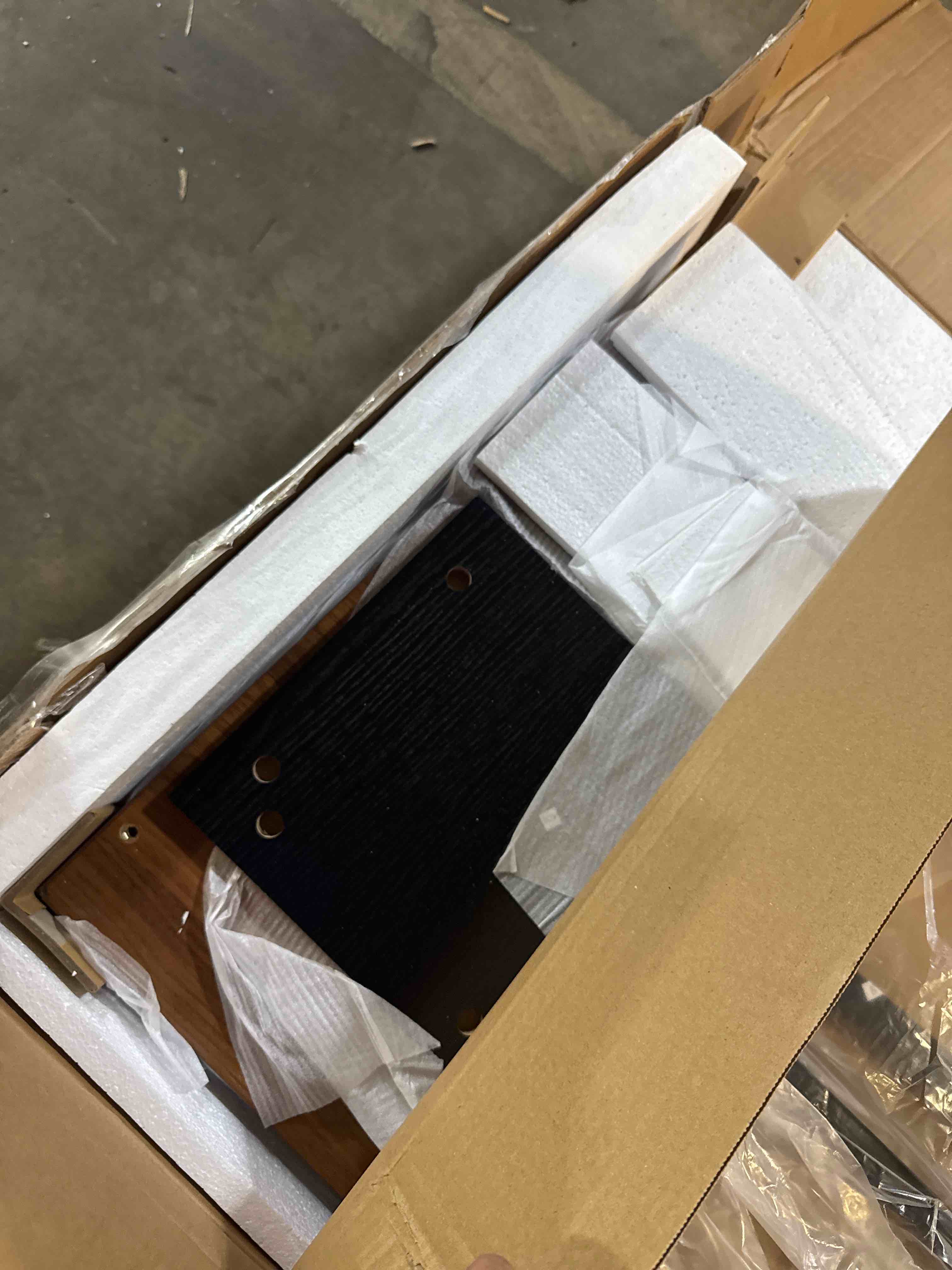 https://s3.amazonaws.com/lotting-images-prod/phillipi/TEA4212156_1778607442007.jpeg