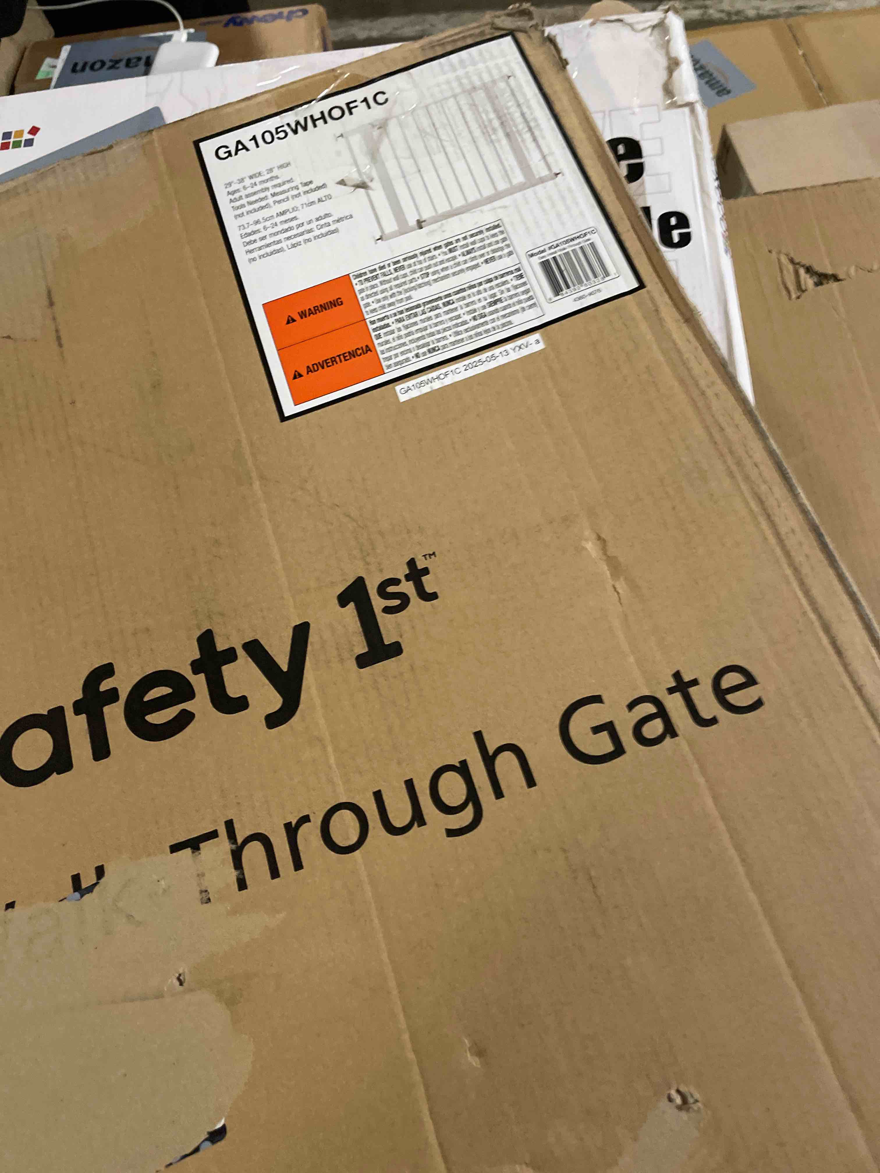 Condition photo showing New/Like New for Safety 1st Easy Install Walk Thru Baby Gate for Doorway With Door, Dog Gates, Fits 29"-38", Easy Install 28" Tall, White 1-Pack 29" to 38" Wide x 28" Tall White