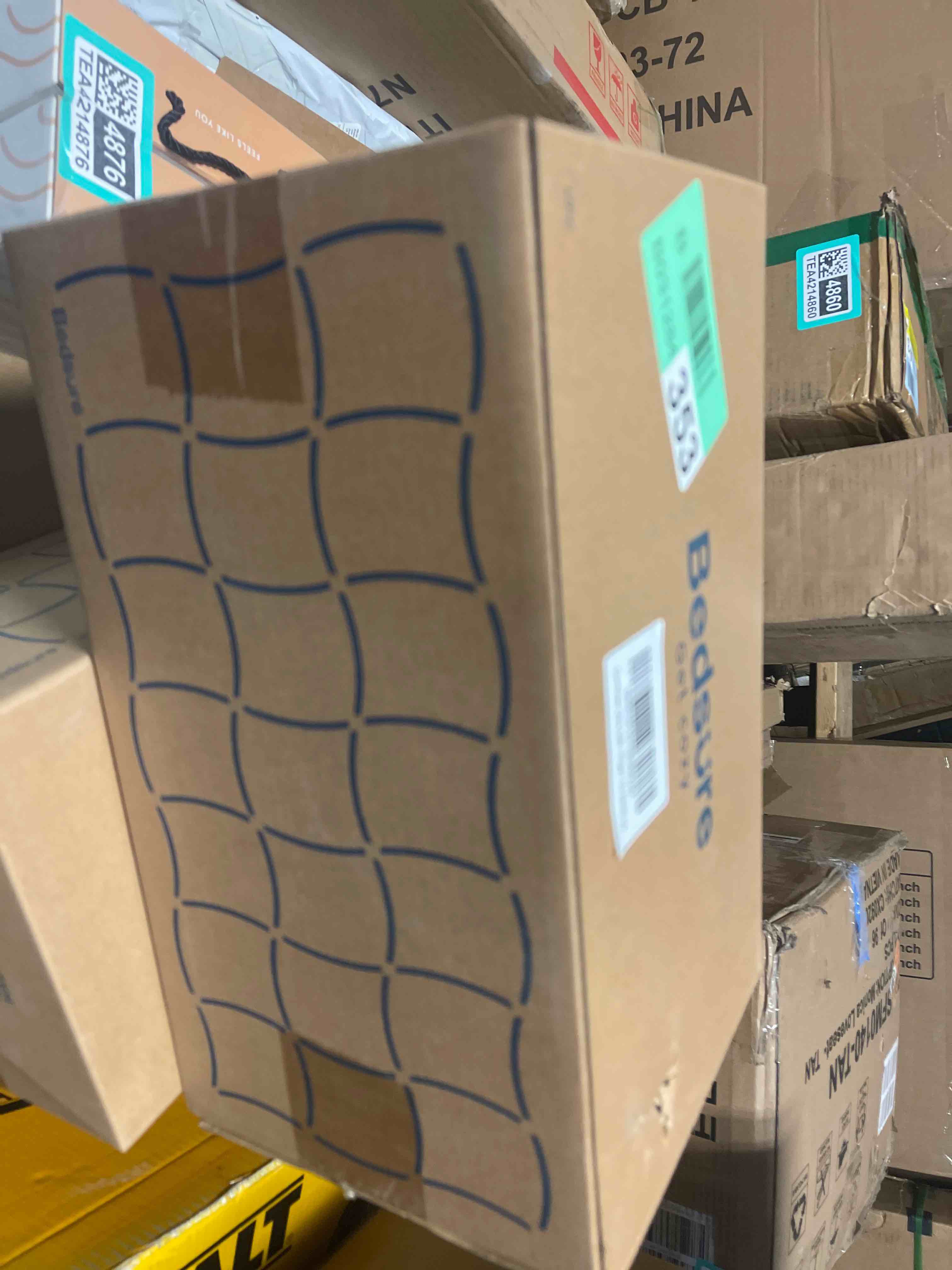 Condition photo showing New/Like New for Bedsure Polyester Microfiber Sheet Set Hotel Luxury Sheets, Easy Care Cooling Bed Sheet Set 84GSM(80" x 95")