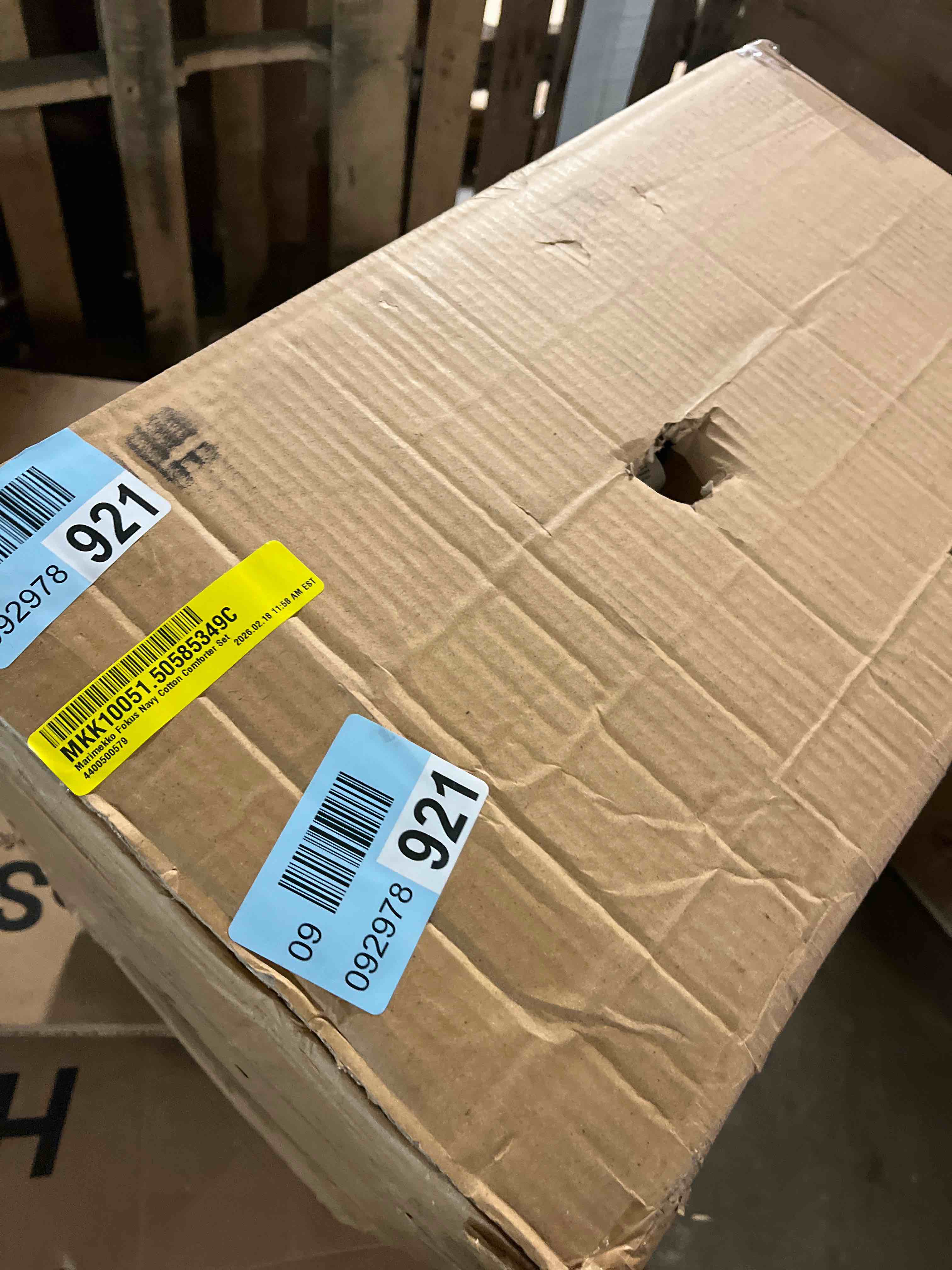 Condition photo showing Good Condition for Marimekko Fokus Navy Cotton Comforter Set