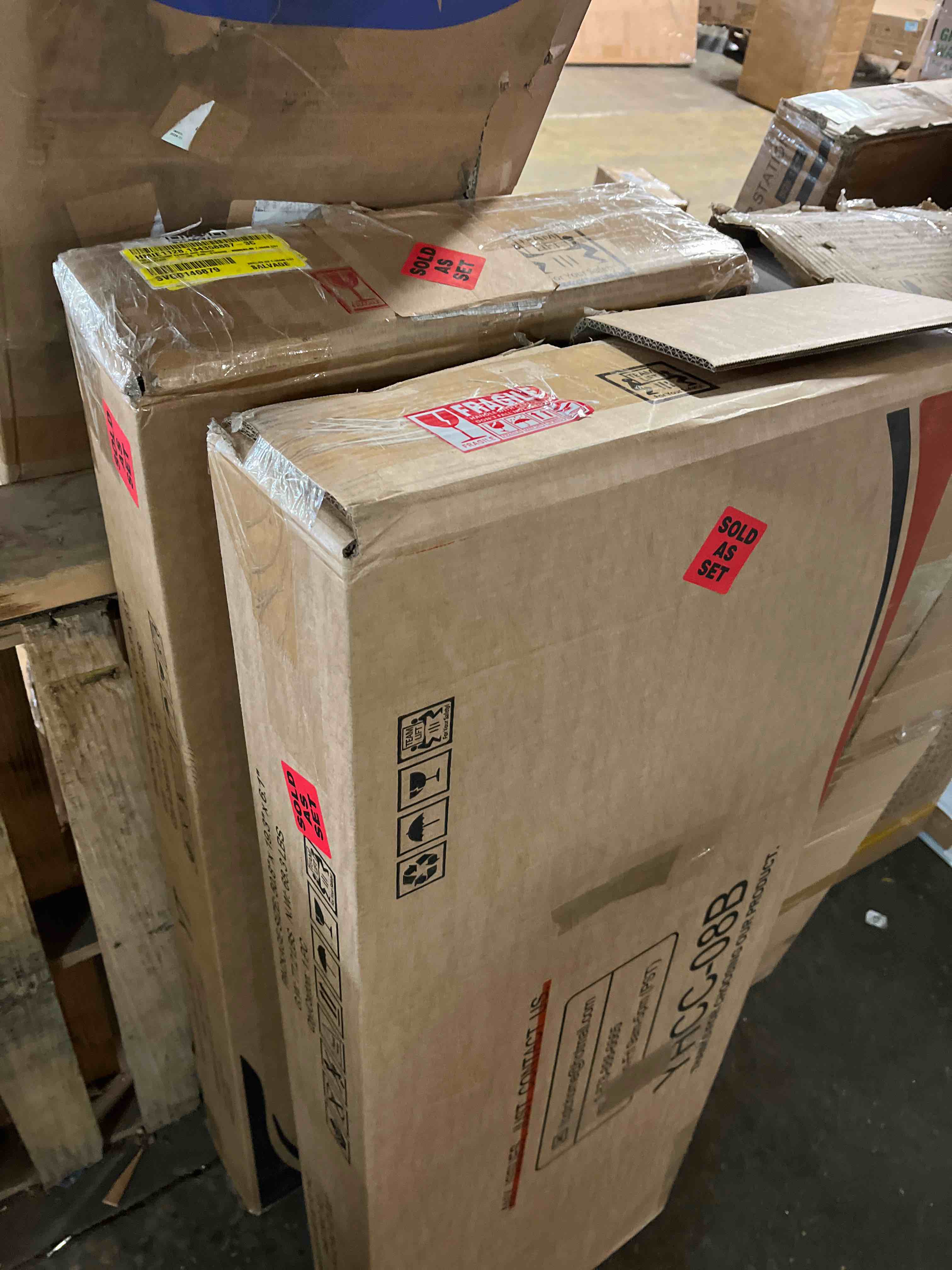 Condition photo showing New/Like New for 100 100 Closet System (BLACK)