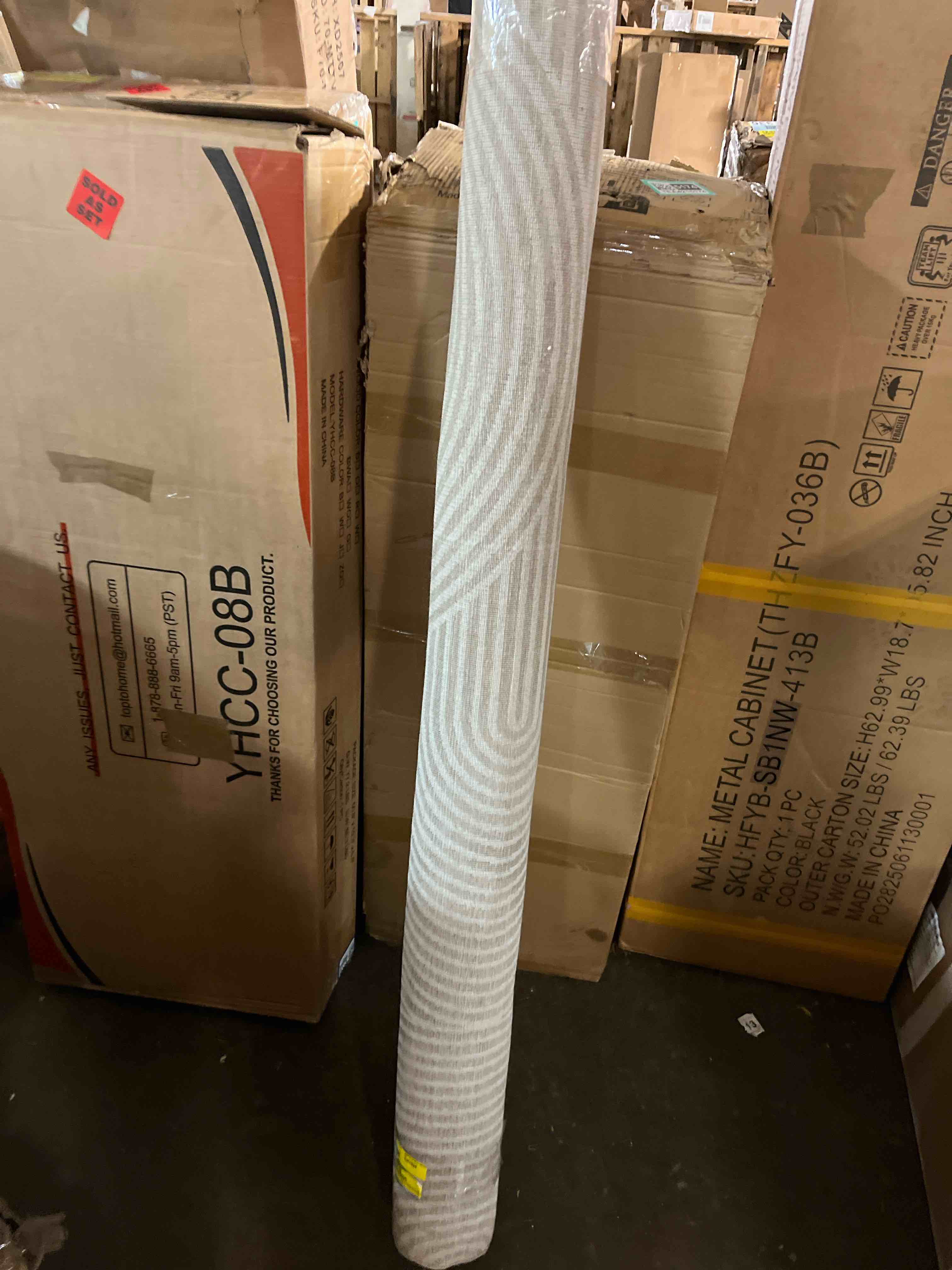 Condition photo showing New/Like New for JONATHAN Y Hallie High-Low Curve Beige/Cream 3x5 Indoor/Outdoor Area Rug, Minimalist Geometric, Pet Friendly, for Patio, Backyard, Living Room, Bedroom, Office, Hose-Washable (SCN100D-3)