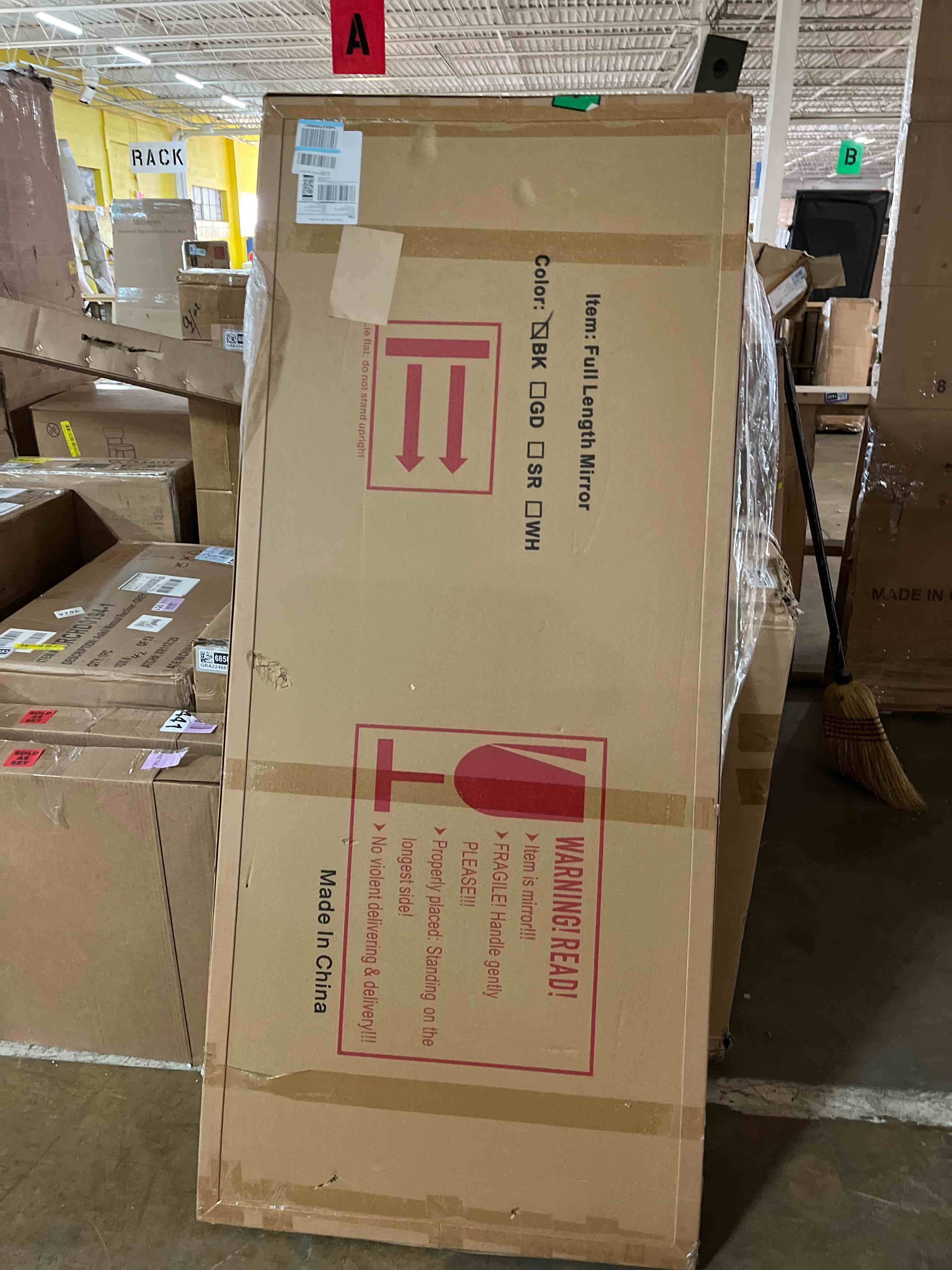 Condition photo showing New/Like New for Suidia Full Length Mirror, 71"x32" Floor Standing Mirror Freestanding, Full Body Mirrors with Stand for Bedroom, Hanging Mounted for Living Room Cloakroom, Black, Arched Style 71"L x 32"W Arched Style Black