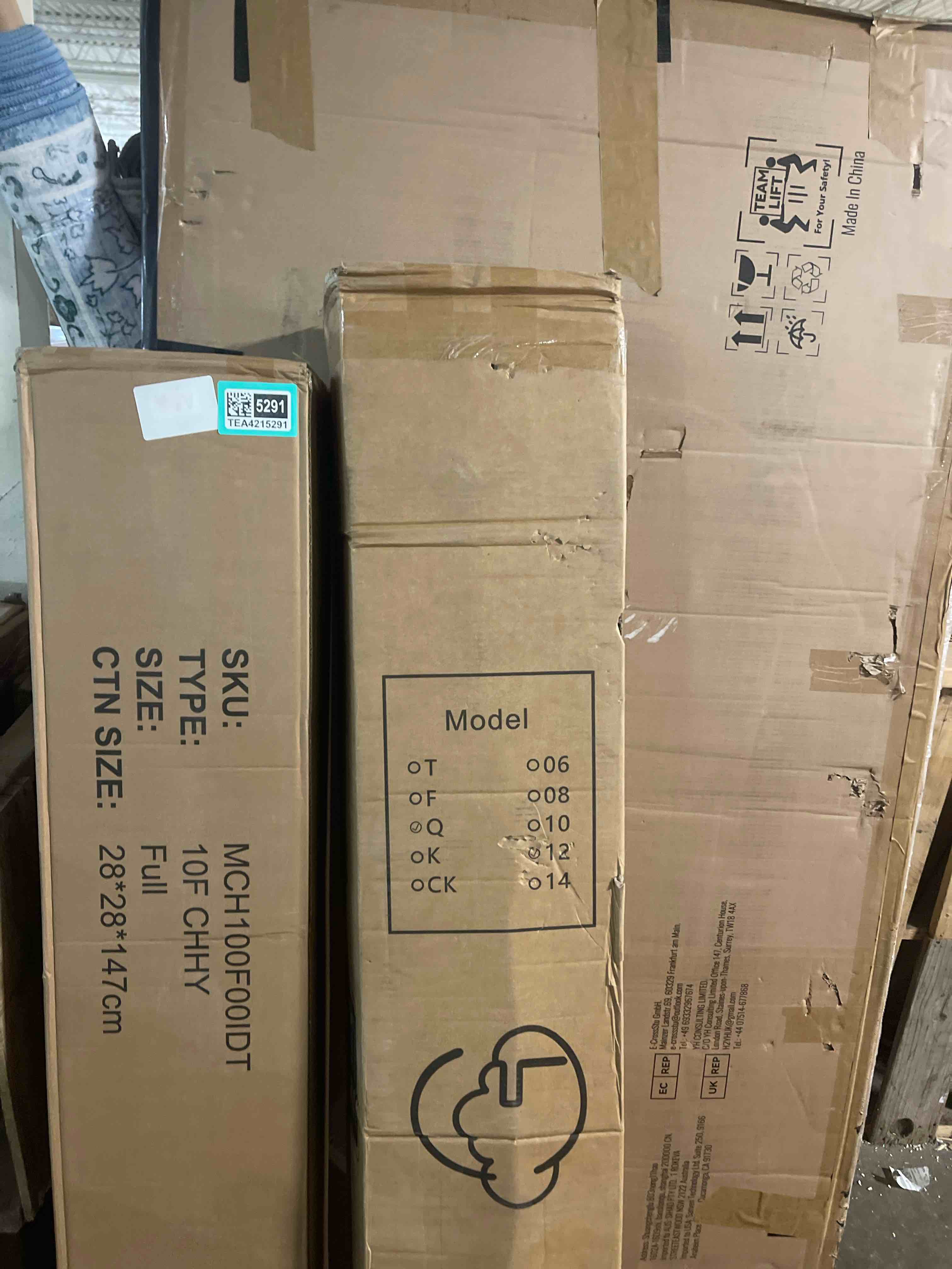 Condition photo showing New/Like New for DreamCloud Classic 12" Queen Mattress - Luxury Hybrid Gel Memory Foam - 365 Night Trial - Fiberglass Free - Forever Warranty - Mattress in a Box - CertiPUR-US Certified