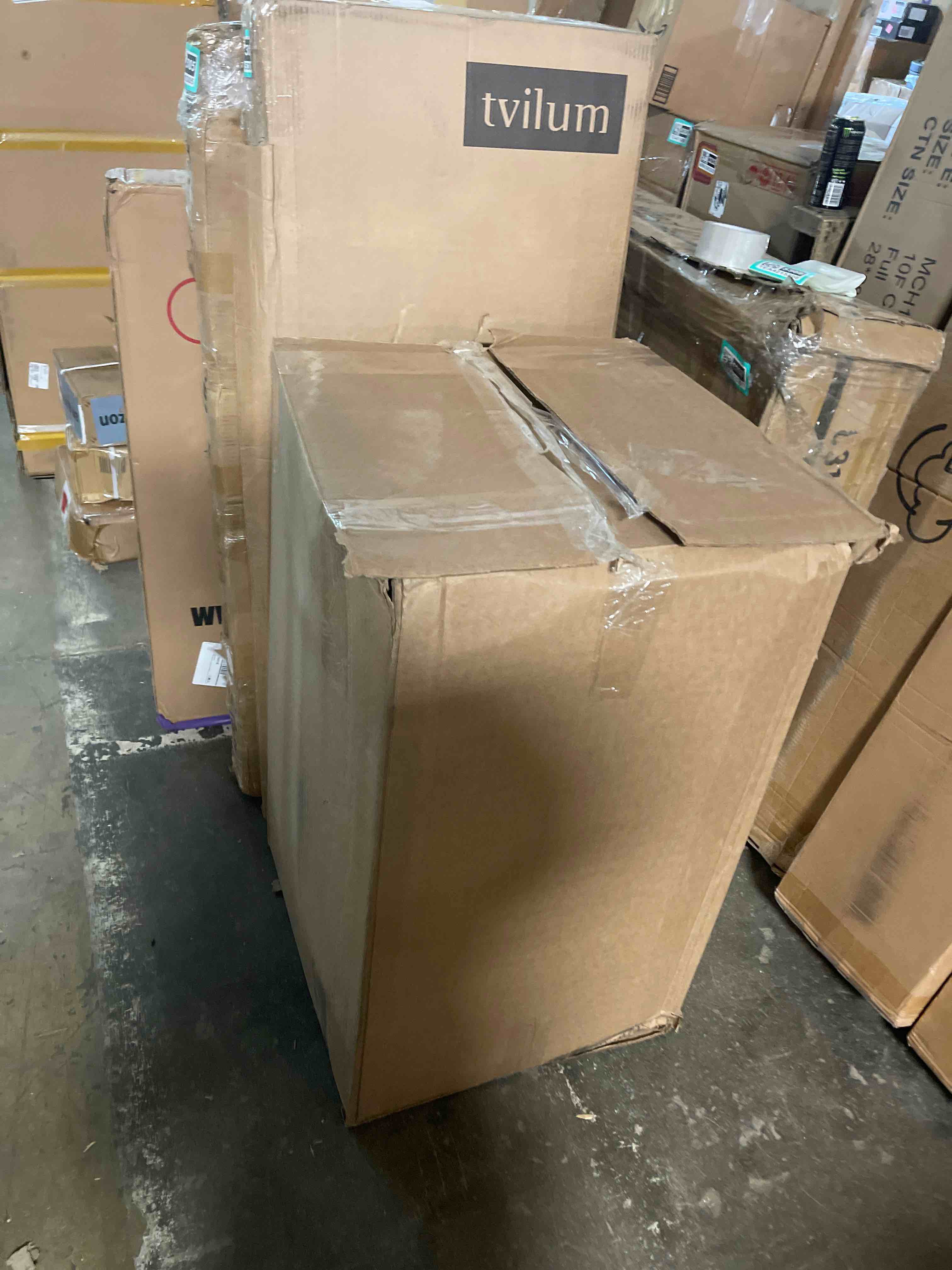 Condition photo showing New/Like New for Step2 Rain Showers Splash Pond Water Table, Kids Water and Sand Activity Sensory Playset, Summer Outdoor Toys, 13 Piece Water Toy Accessories, For Toddlers 1.5+ Years Old, Blue & Green