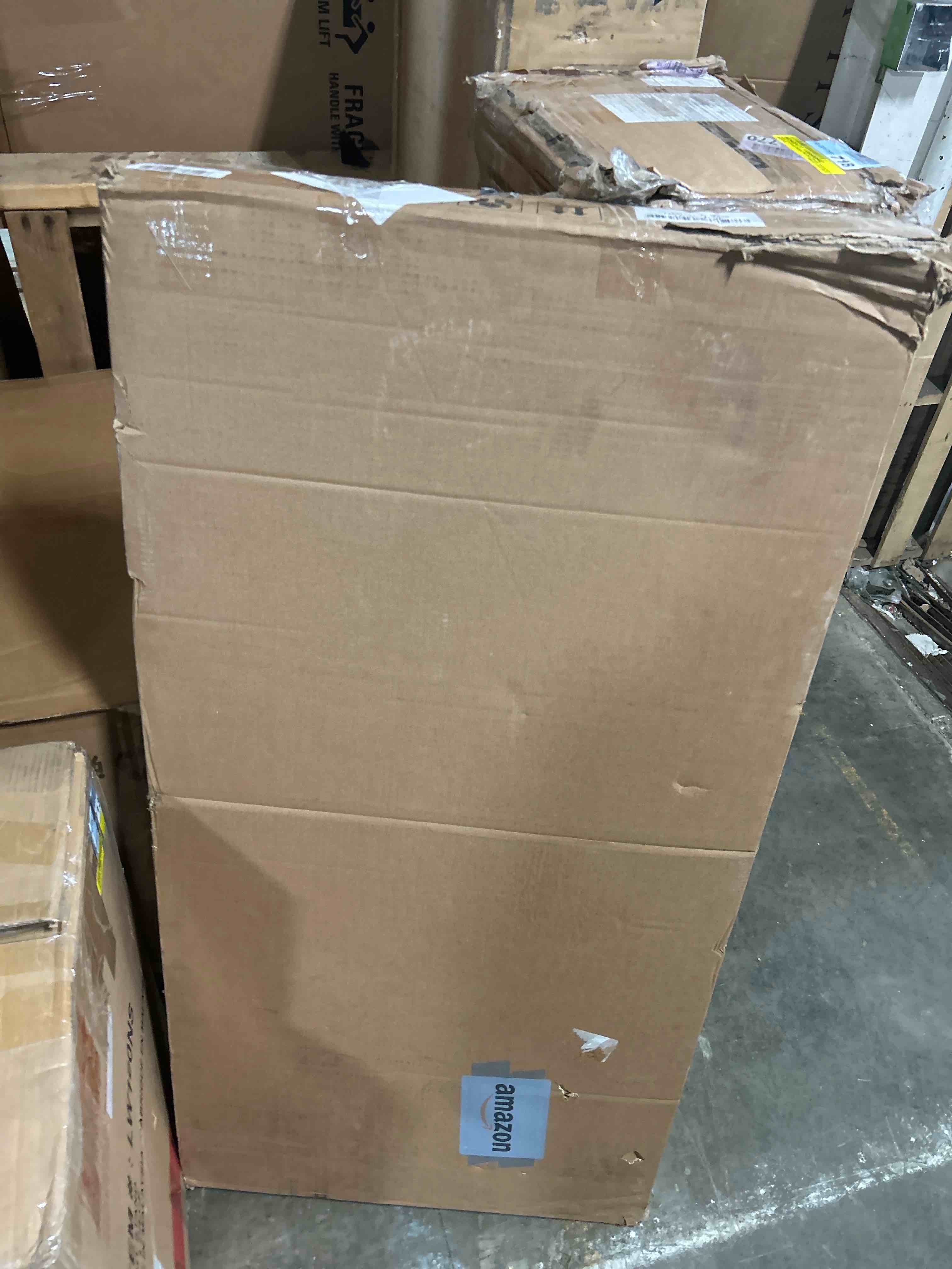 Condition photo showing New/Like New for Tribesigns Farmhouse Coffee Table, 120 cm Rectangular Wooden Accent Table with Thick Base, Modern Low Cocktail and Tea Furniture for the Living Room (Rustic Brown)