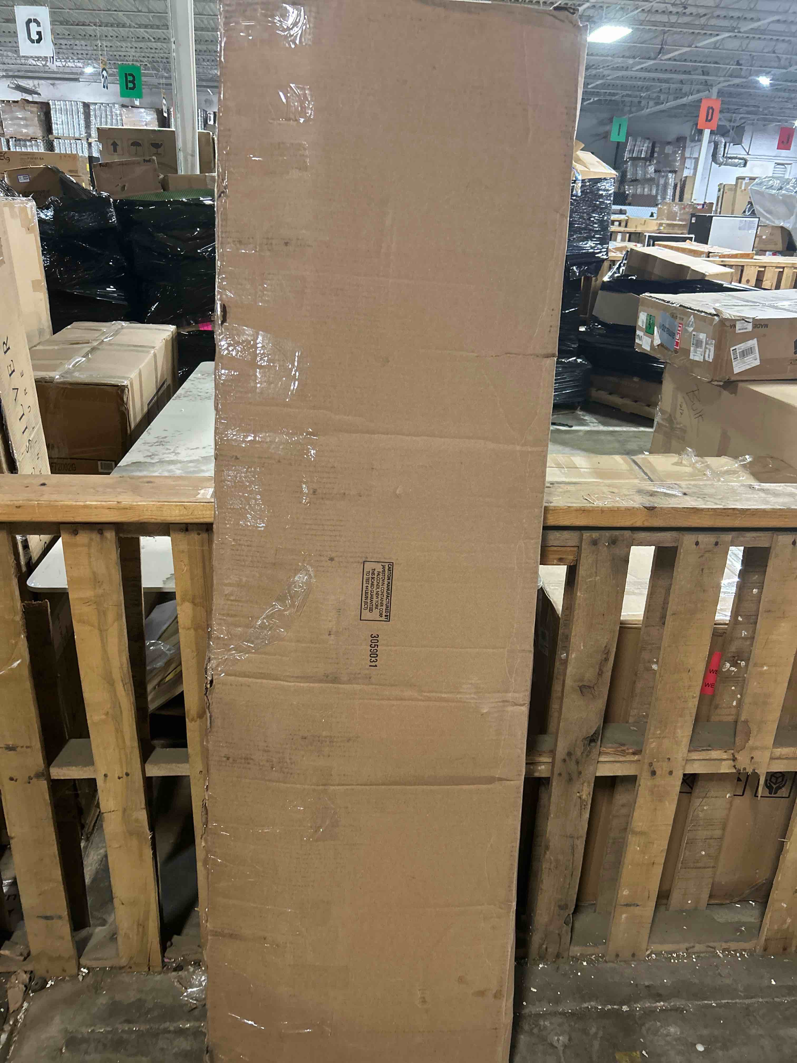 Condition photo showing New/Like New for Buyers Products 8597215 15 Inch Hitch-Mounted Stone Guards for Trucks, RVs & Trailers, Splash Guard, Rock Guards for Trucks & Towing, Protect Vehicle & Cargo