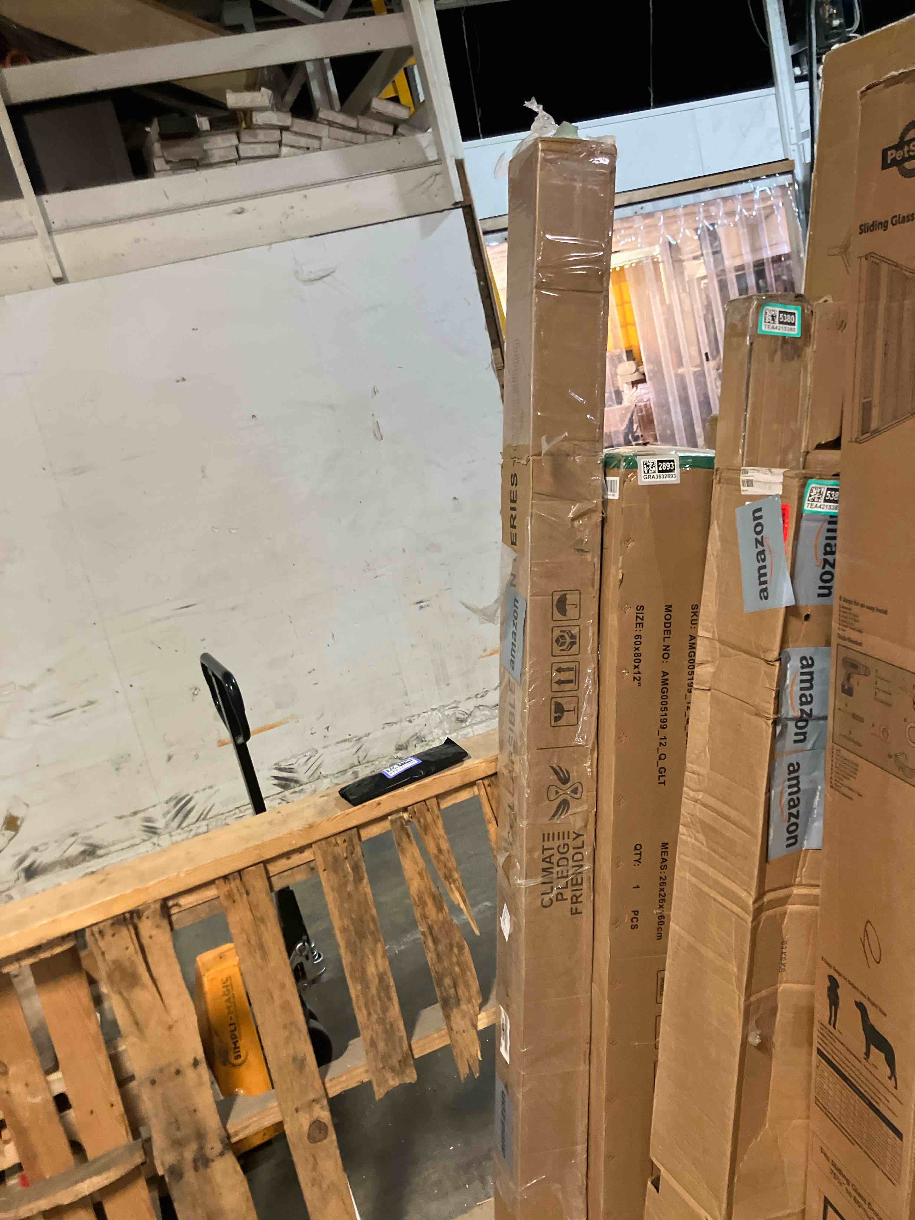 Condition photo showing New/Like New for RAUBAY Motorized Pull Down Black Screen Backdrop - 59.8" x 86.6" Collapsible Wall-Mount Background for Professional Video Production, Photography Studio, Video Conferencing and YouTube, TikTok Creator