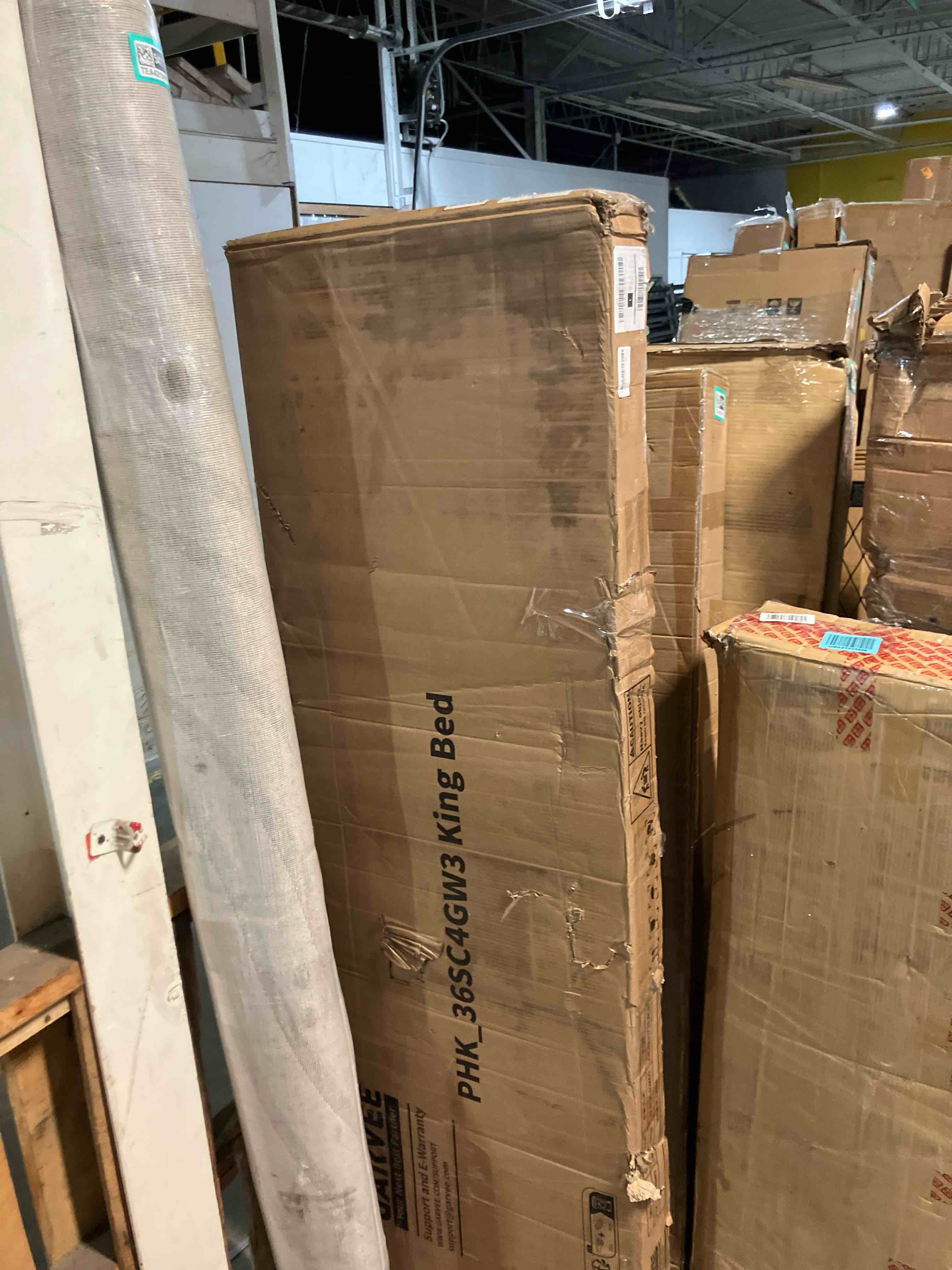 Condition photo showing New/Like New for Garvee King Size Velvet Upholstered Bed Frame Adjustable Height Headboard Beige