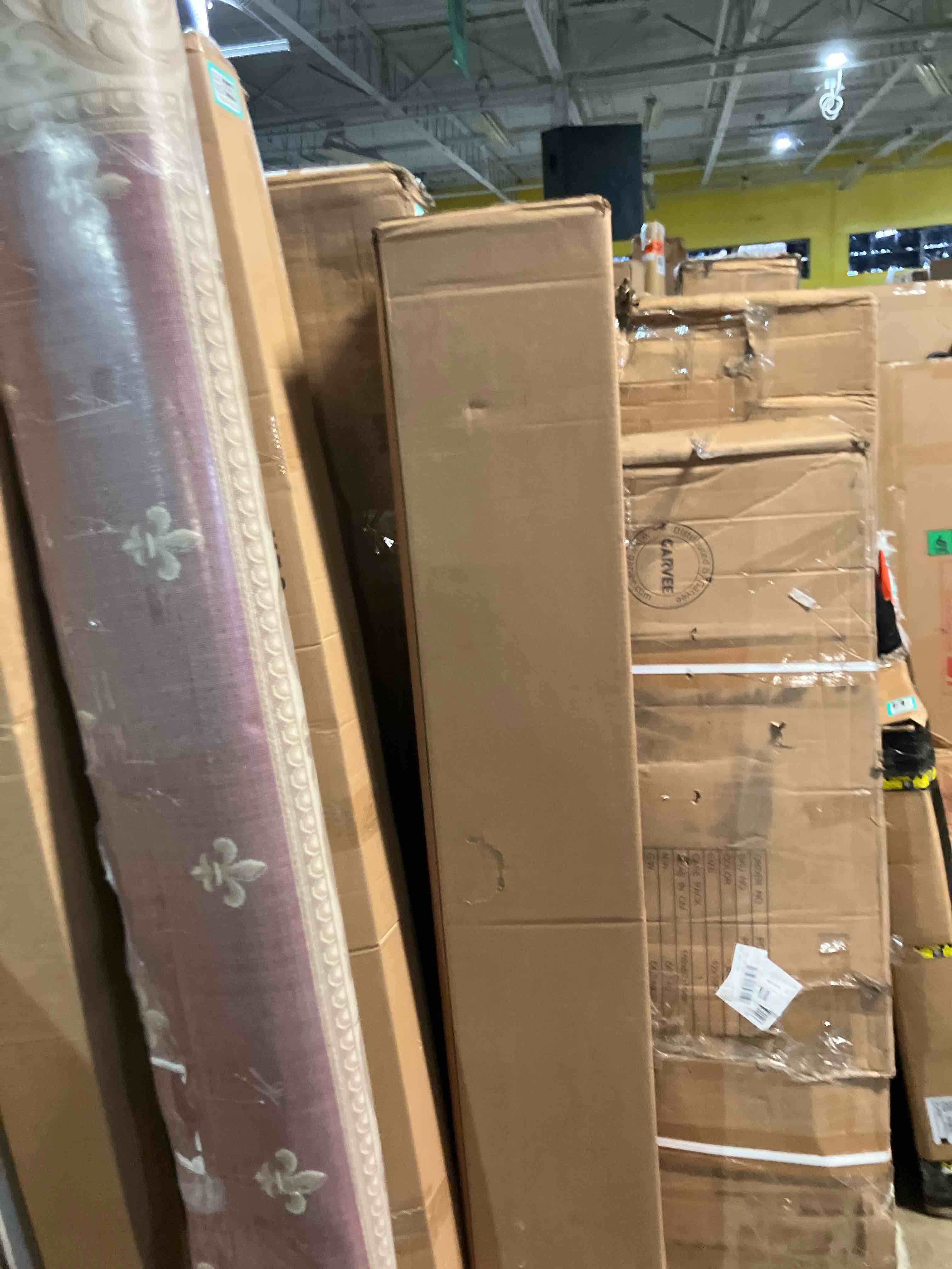 Condition photo showing New/Like New for Hercules 4 Inch Low Profile Foundation Mattress Box Spring Replacement, Queen