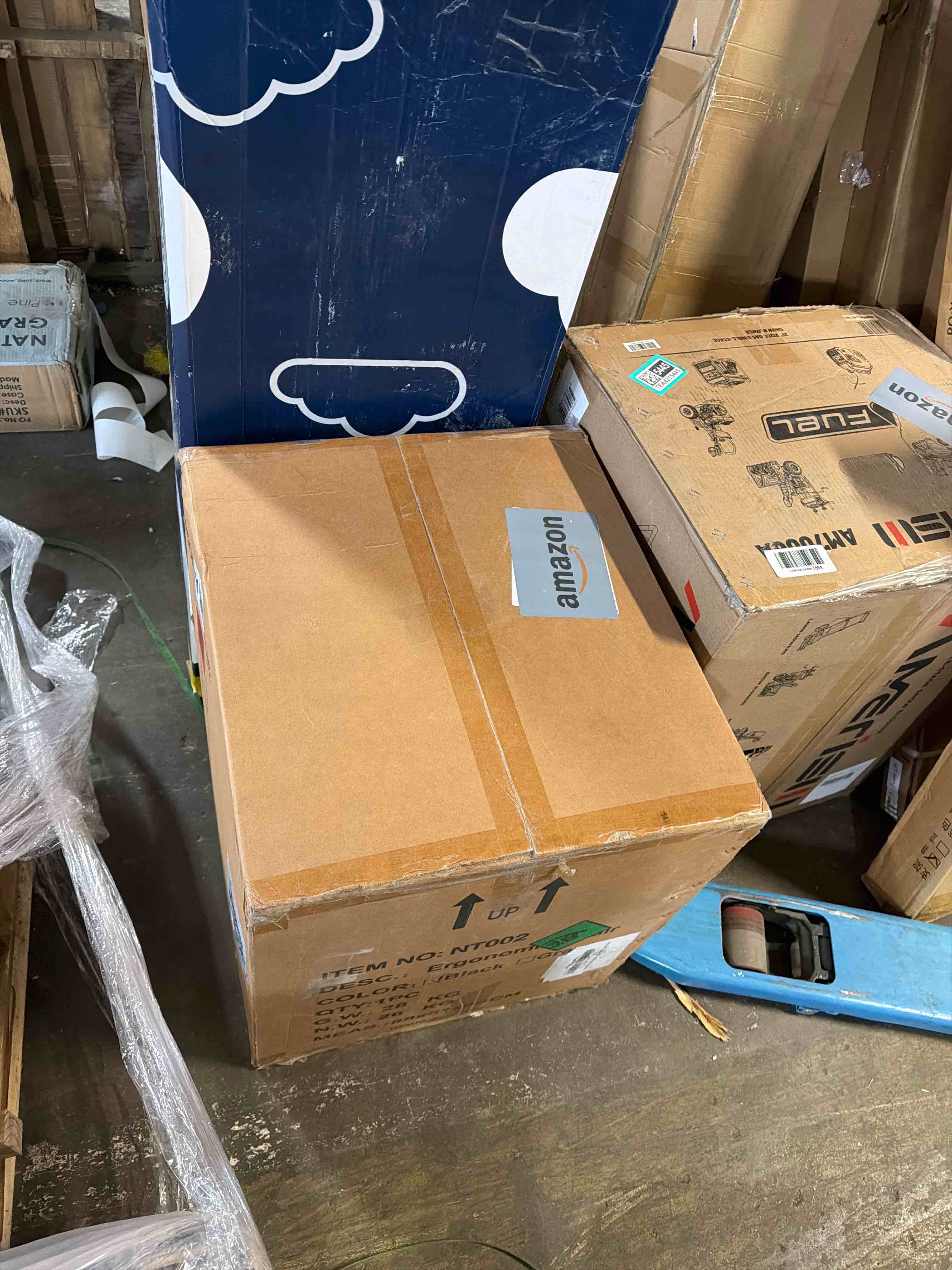 Condition photo showing New/Like New for Newtral Office Chair Ergonomic - Home Office Desk Chair, Big and Tall Office Chair, Auto-Following Lumbar Support for Back Pain, Adjustable Seat Depth and Height (with Footrest, Black)