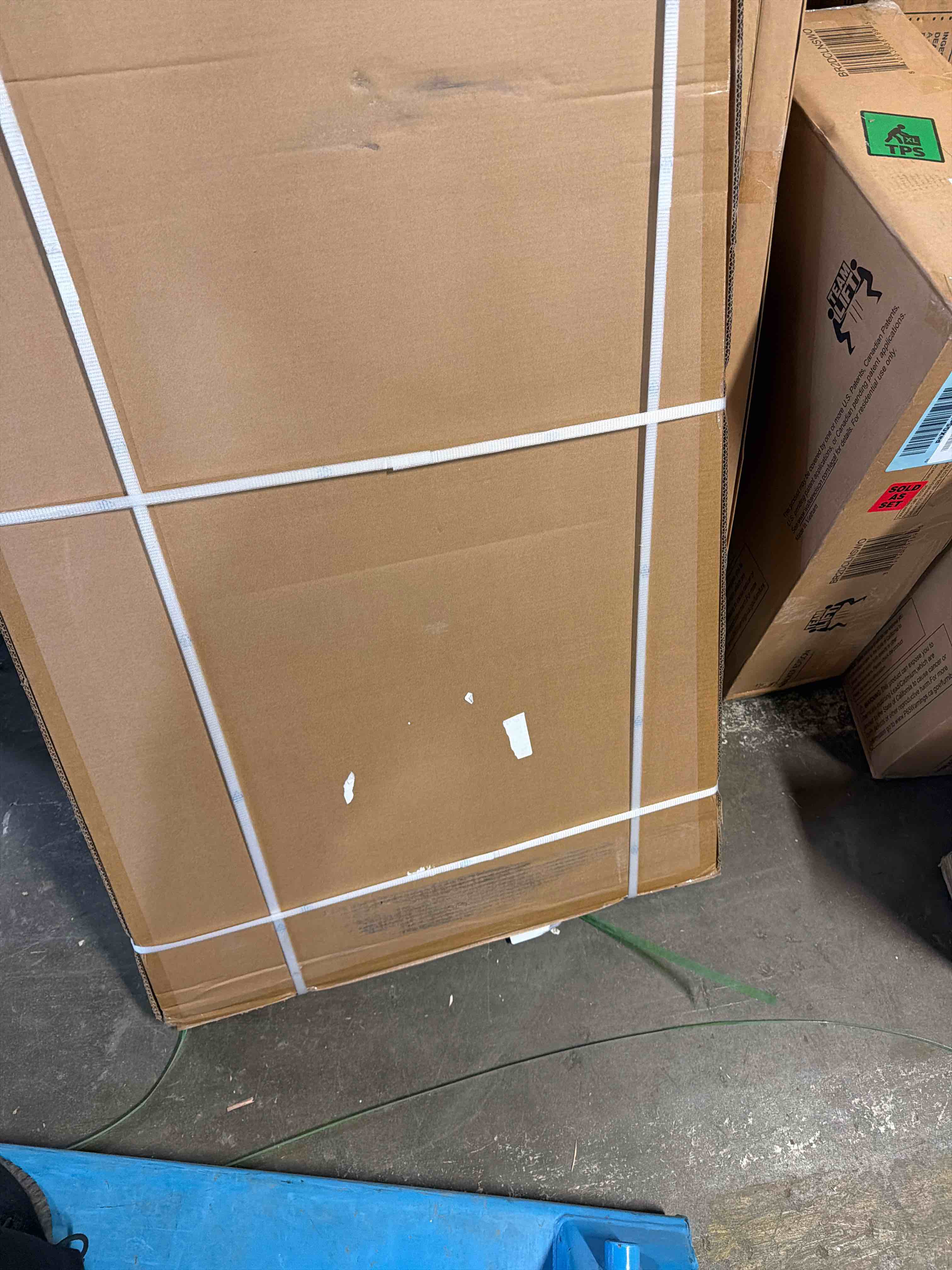 Condition photo showing New/Like New for 29.5-31 Inch Pivot Shower Door 72 Inch H, Semi-Frameless Sliver Aluminum Bathroom Door with Easy-Clean & Anti-Fog Tempered Glass for Walk-in Shower, SGCC Certified