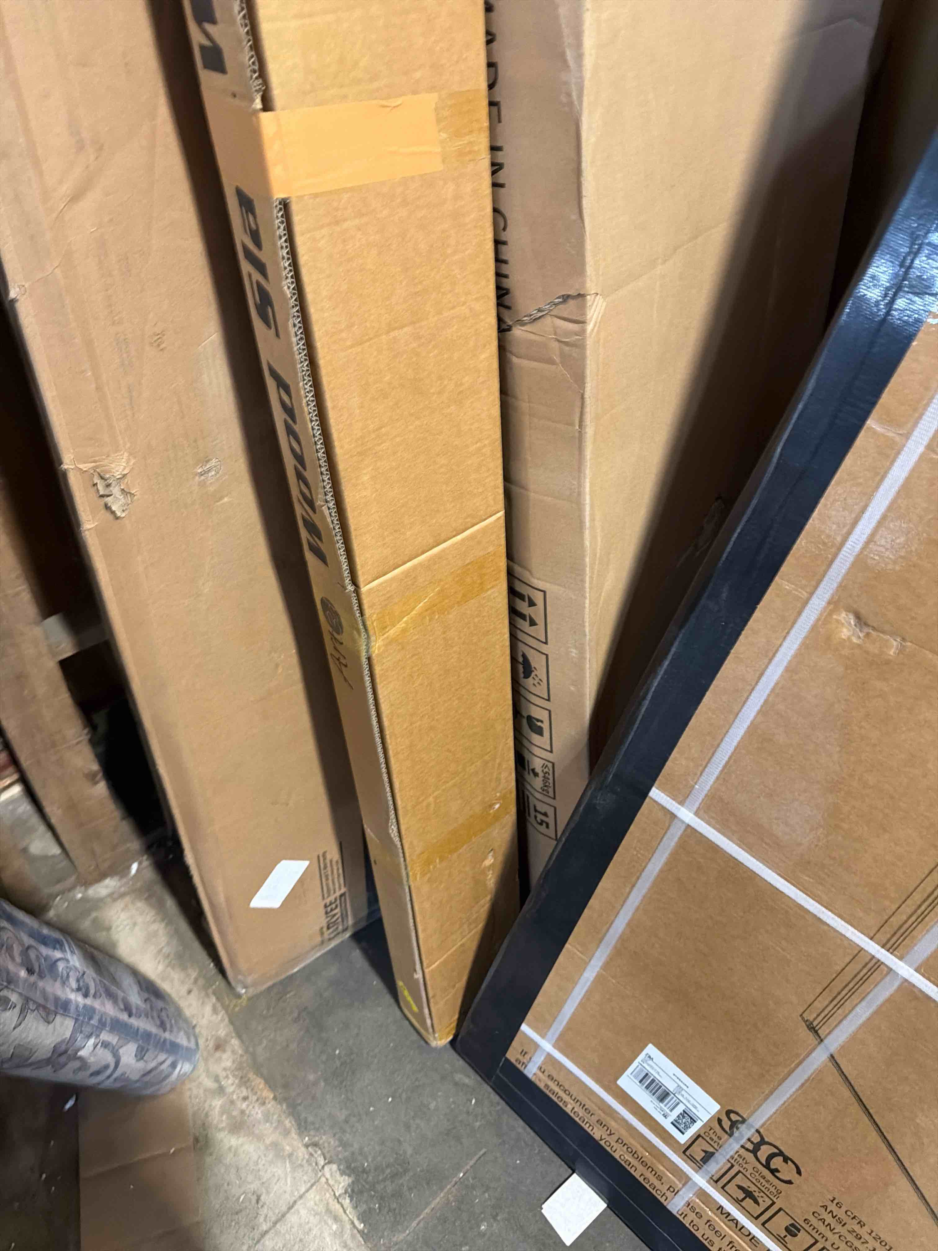 Condition photo showing New/Like New for Art3d WPC Slat Wall Panels, 8-Pack 108 x 6 Inch 3D Wall Accents for Interior Wall Decor, Living Room, Bedroom, Black 108" * 6" Black 8