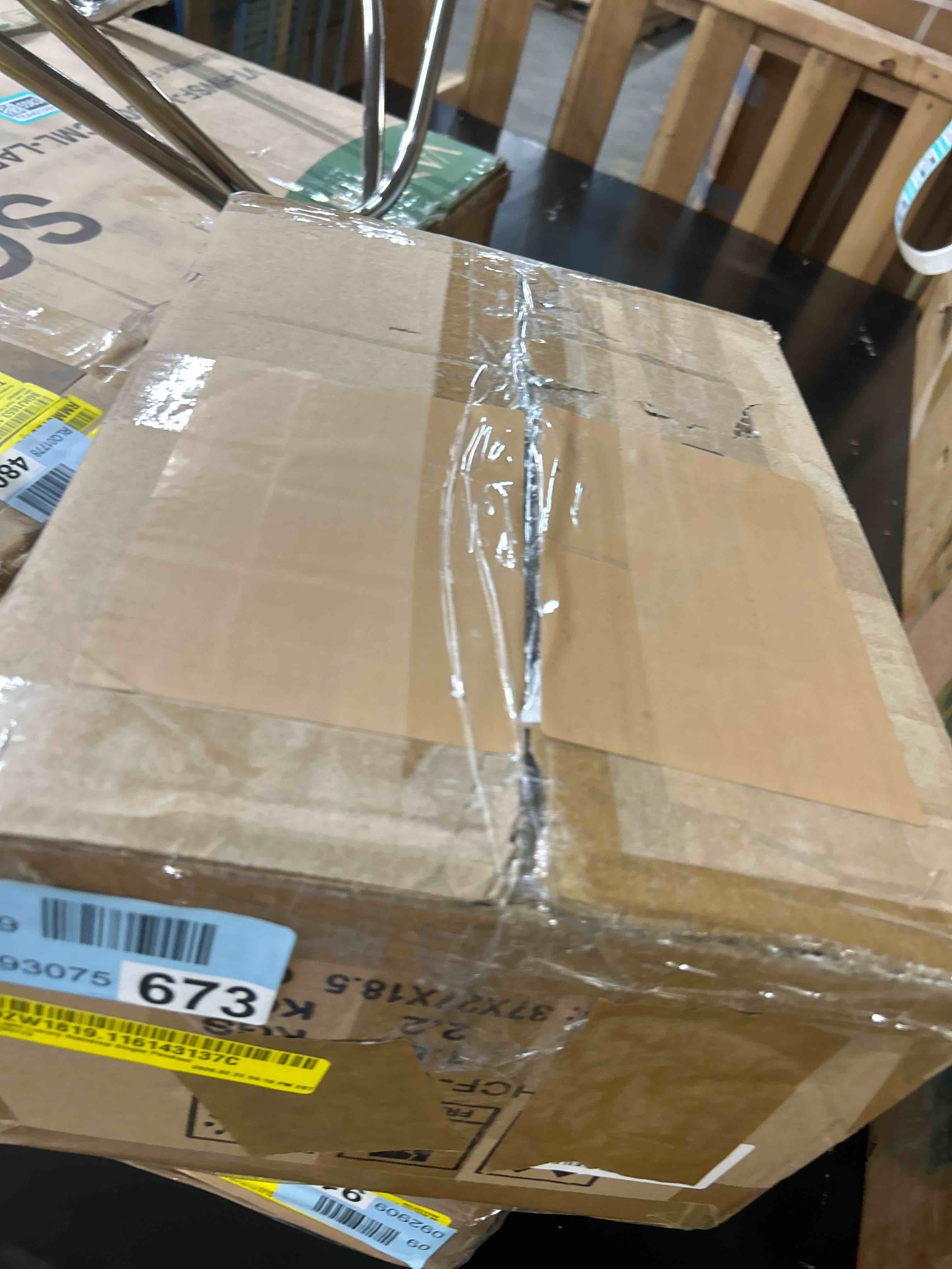 Condition photo showing New/Like New for 1- Light Luxury Raindrop Single Pendant