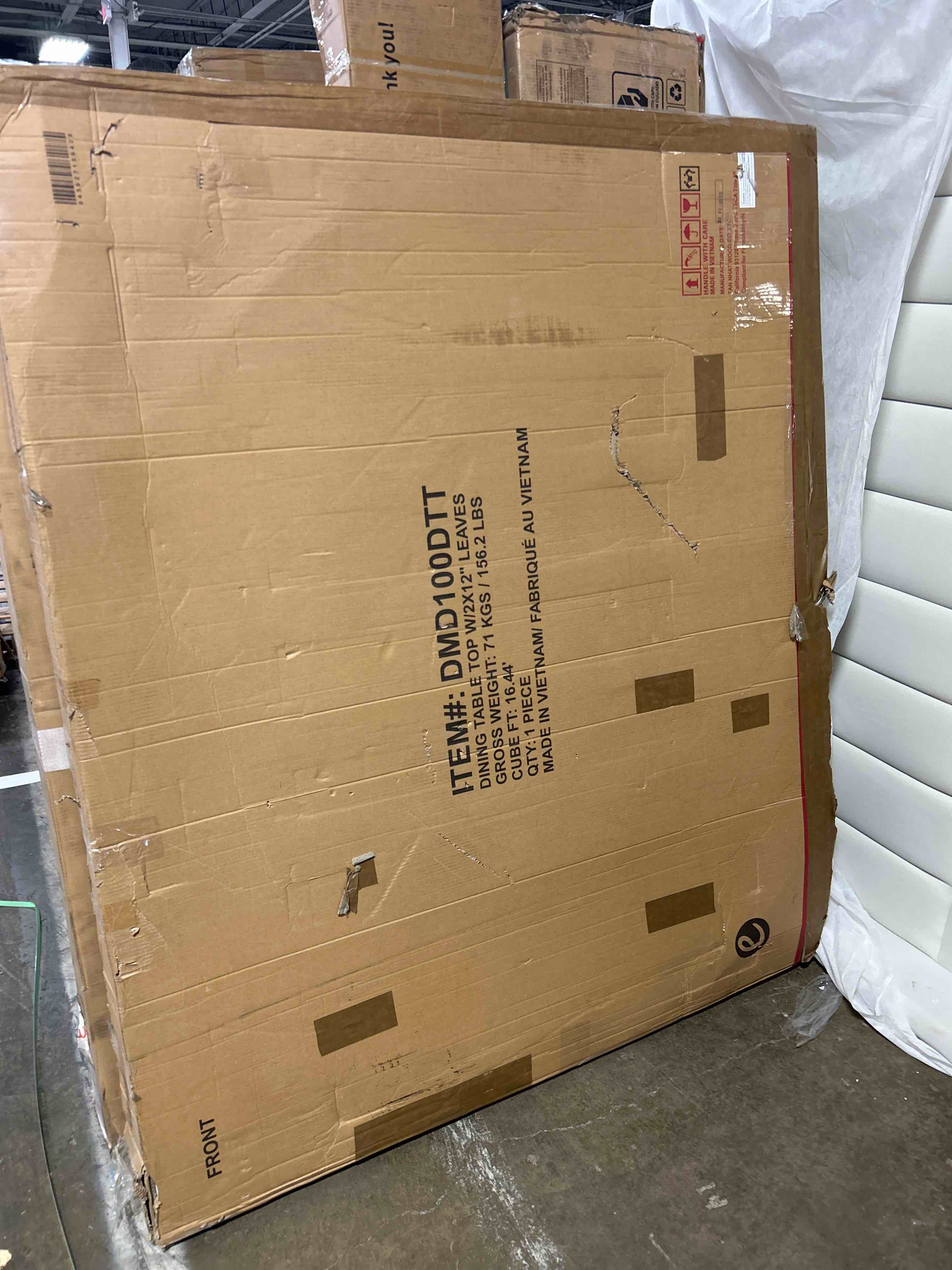 Condition photo showing As Is for Iveta 60" Round Pencil Table Top(Glass top only)