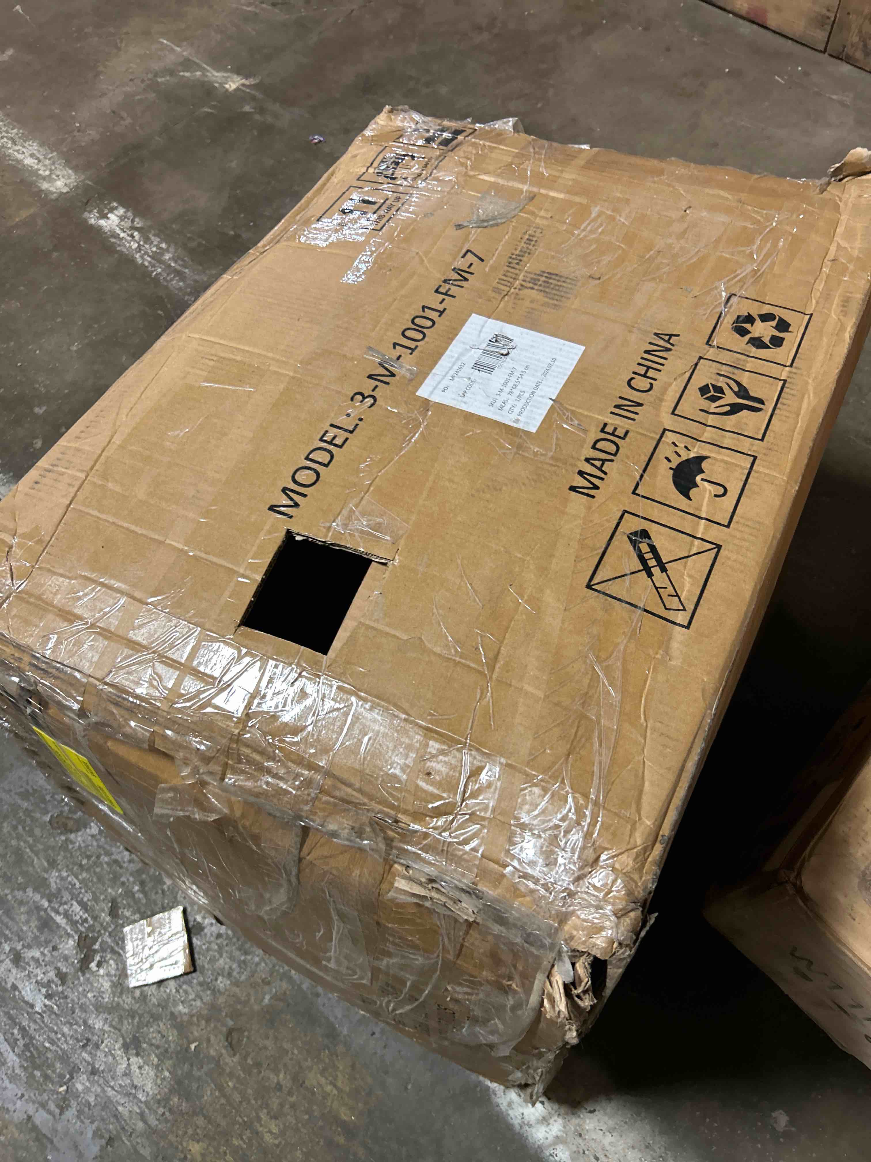 Condition photo showing New/Like New for Kanasha 26.9"  Swivel Counter Height