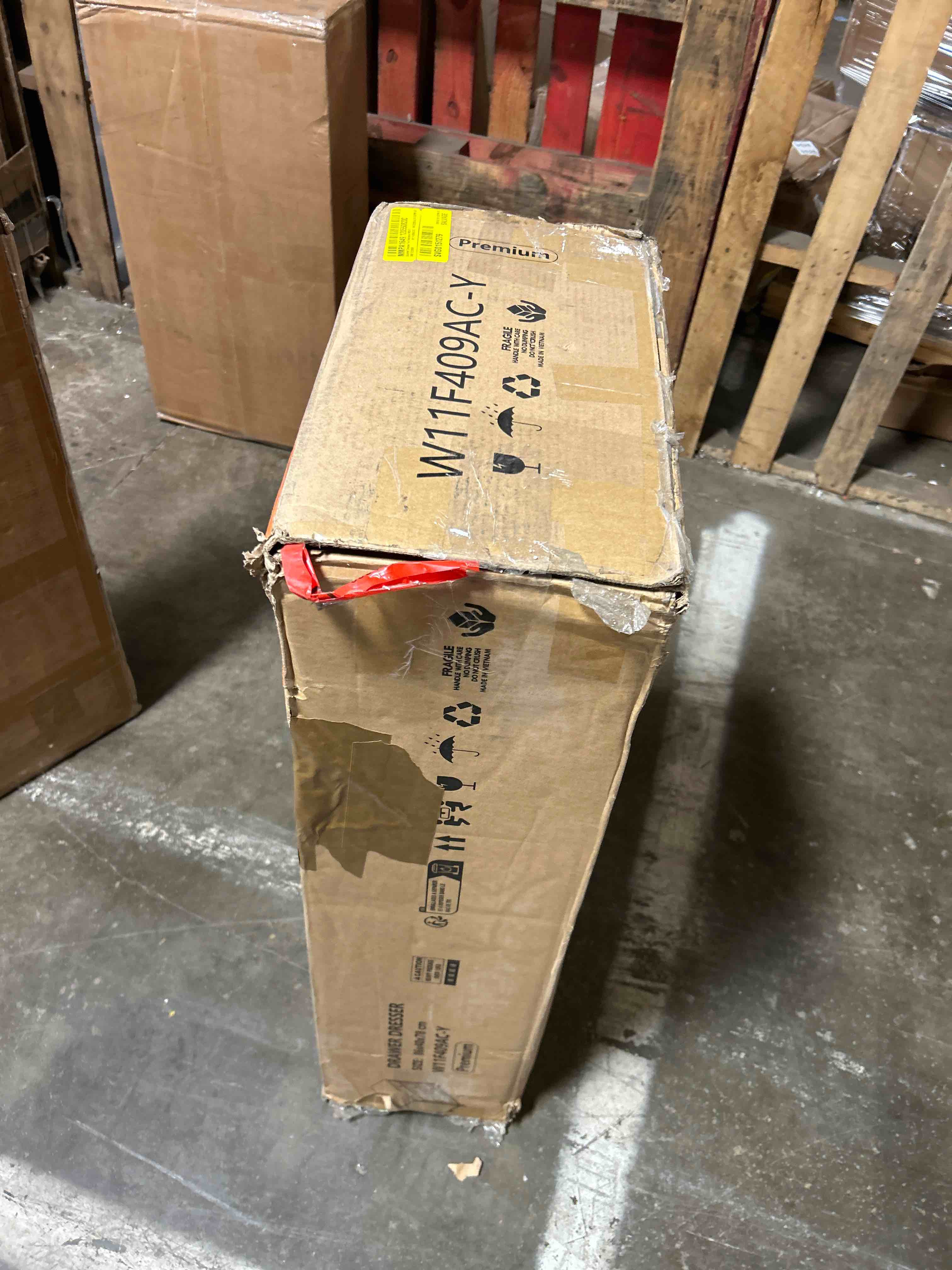 Condition photo showing New/Like New for WAMPAT Baby Dresser with 3 Drawers, Kids Dressers with Wide Chest of Drawers, Mid Century Modern Wooden Closet Storage Organizer, Small Dressers for Bedroom, Nursery, Hallway, Oak, 34 inch