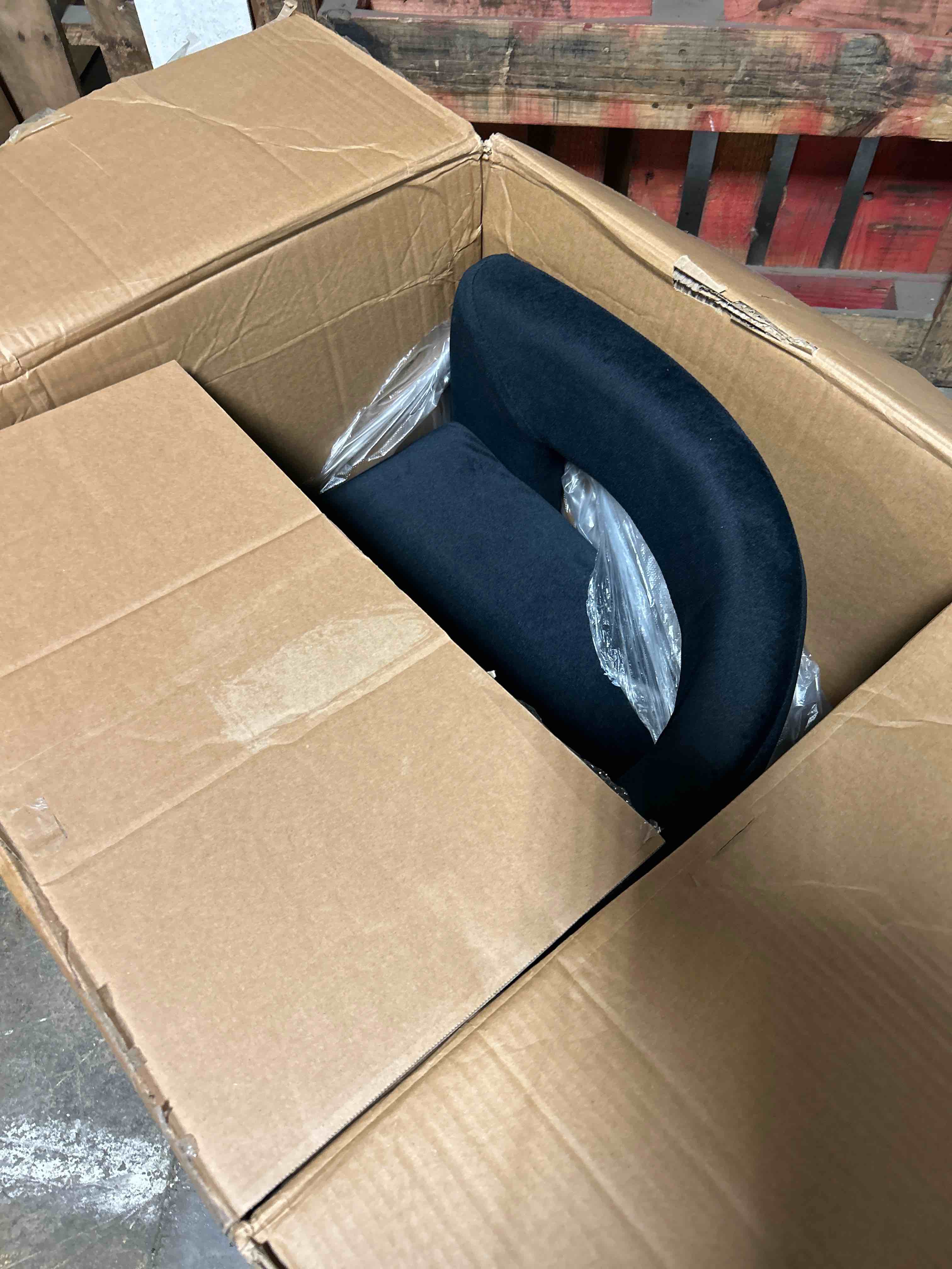 Condition photo showing New/Like New for Modern Barrel Dining Chair, Velvet Upholstered Accent Side Chair with Arms Comfy Makeup Vanity Chair, Dining Living Room Kitchen Chair, navy blue