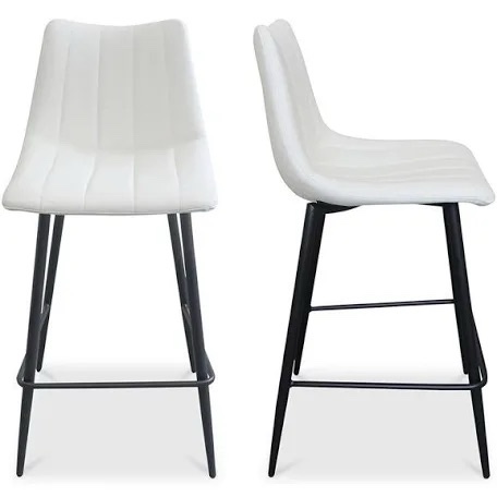 Finnigan Counter & Bar Stool (Set of 2)