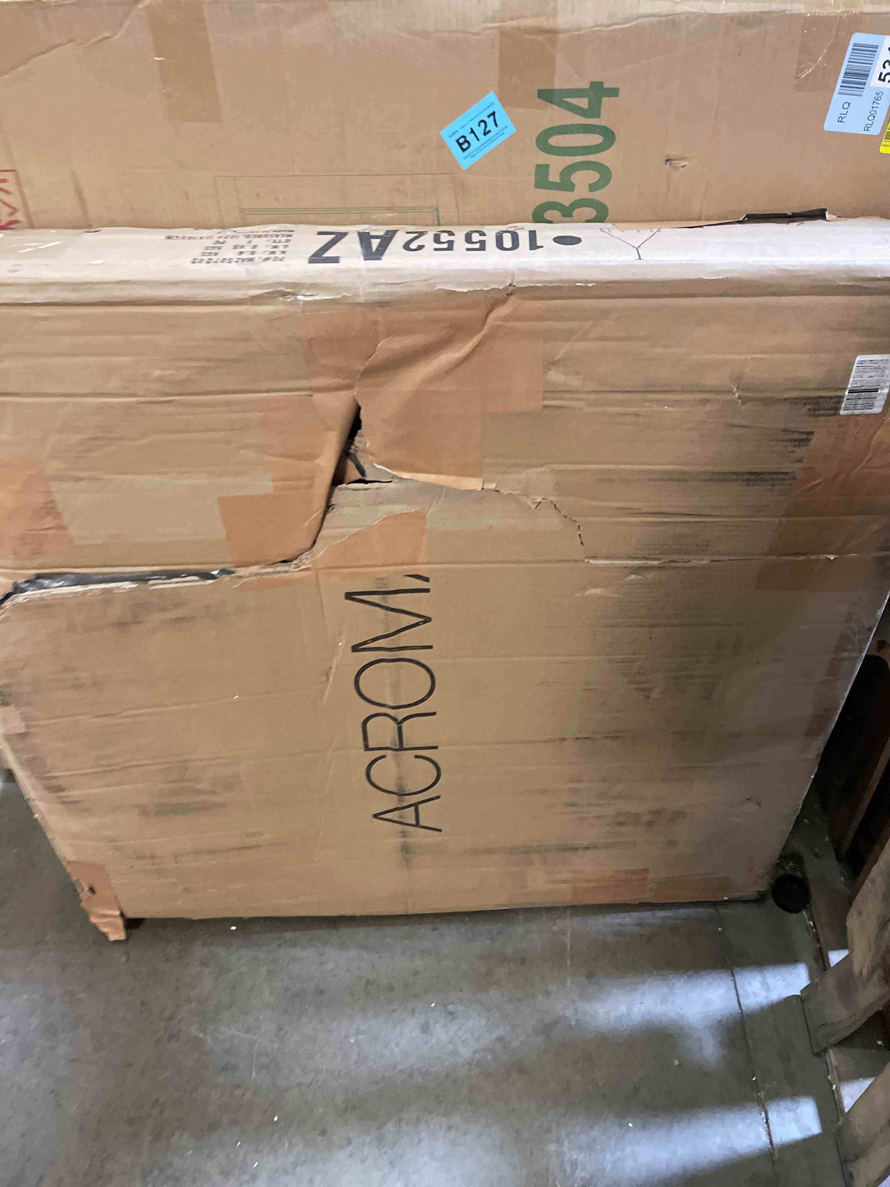 Condition photo showing Good Condition for Madalyn 12 - Light Candle Style Wagon Wheel Chandelier