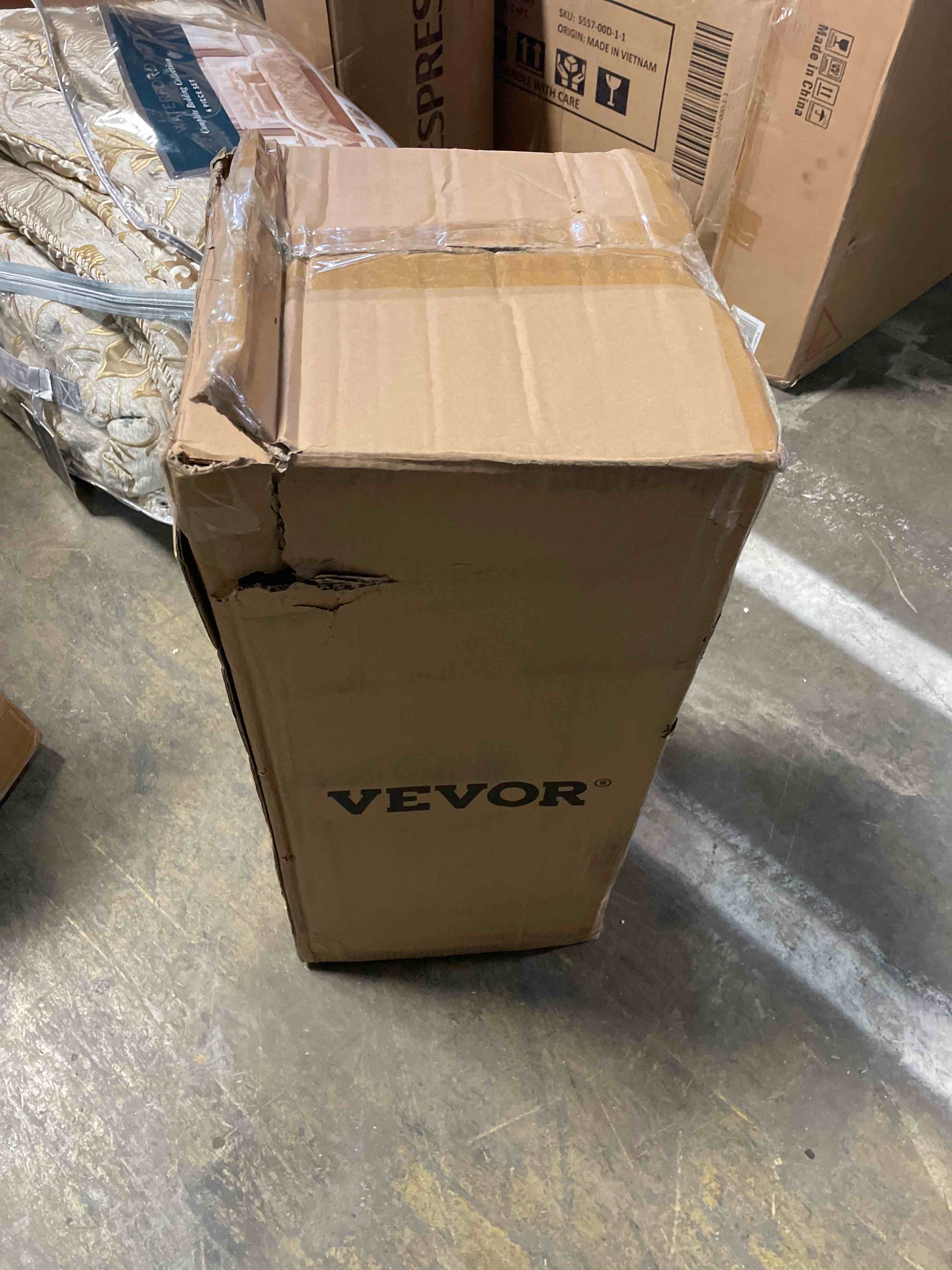 Condition photo showing Good Condition for VEVOR Commercial Coffee Urn, 50 Cups/7.5L Stainless Steel Large Coffee Dispenser, 1000W 110V Electric Coffee Maker Urn For Quick Brewing, Hot Water Urn with Detachable Power Cord for Easy Cleaning