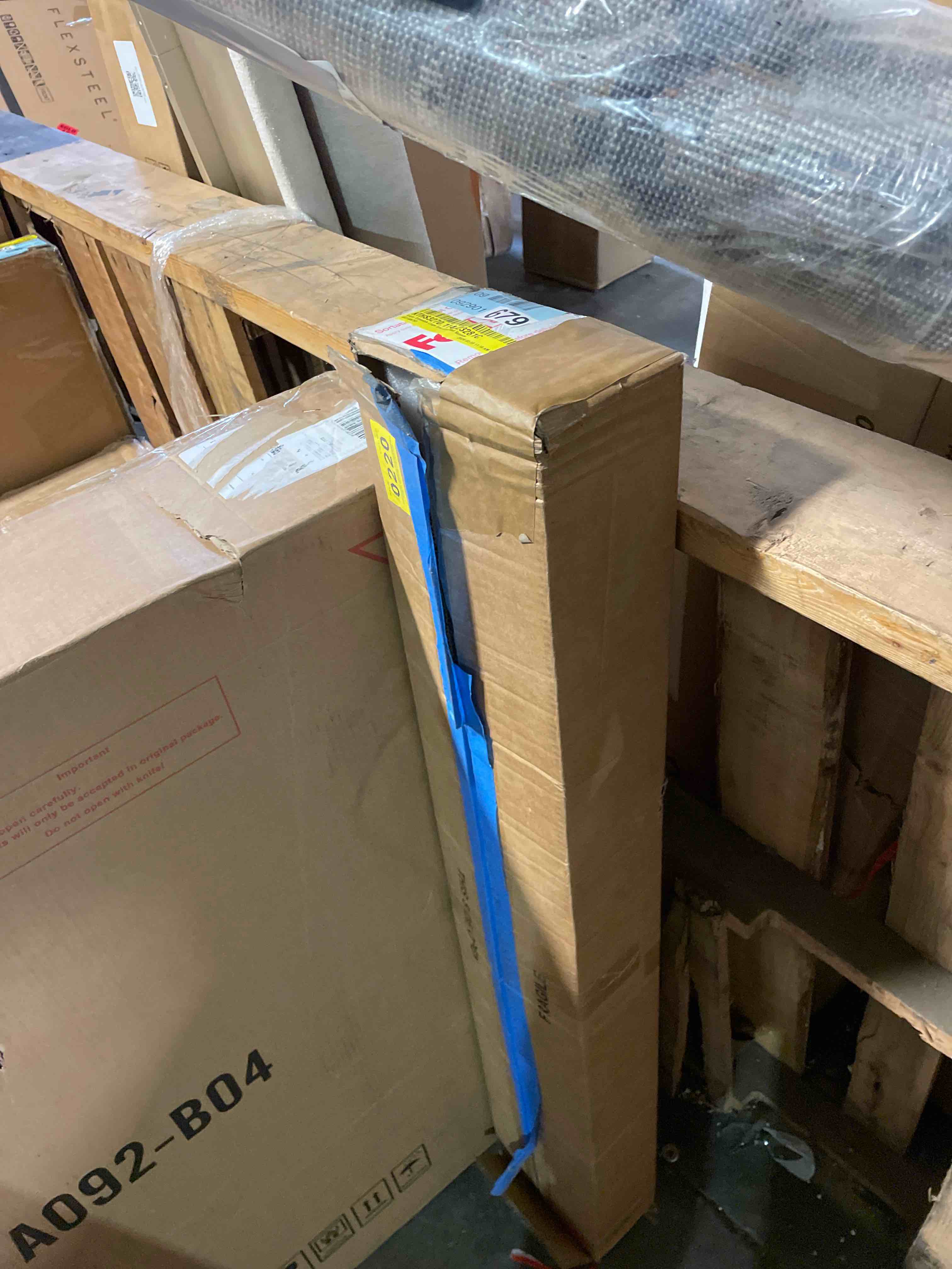 Condition photo showing Good Condition for Grigor Dimmable Large Iron LED Wall Sconce 