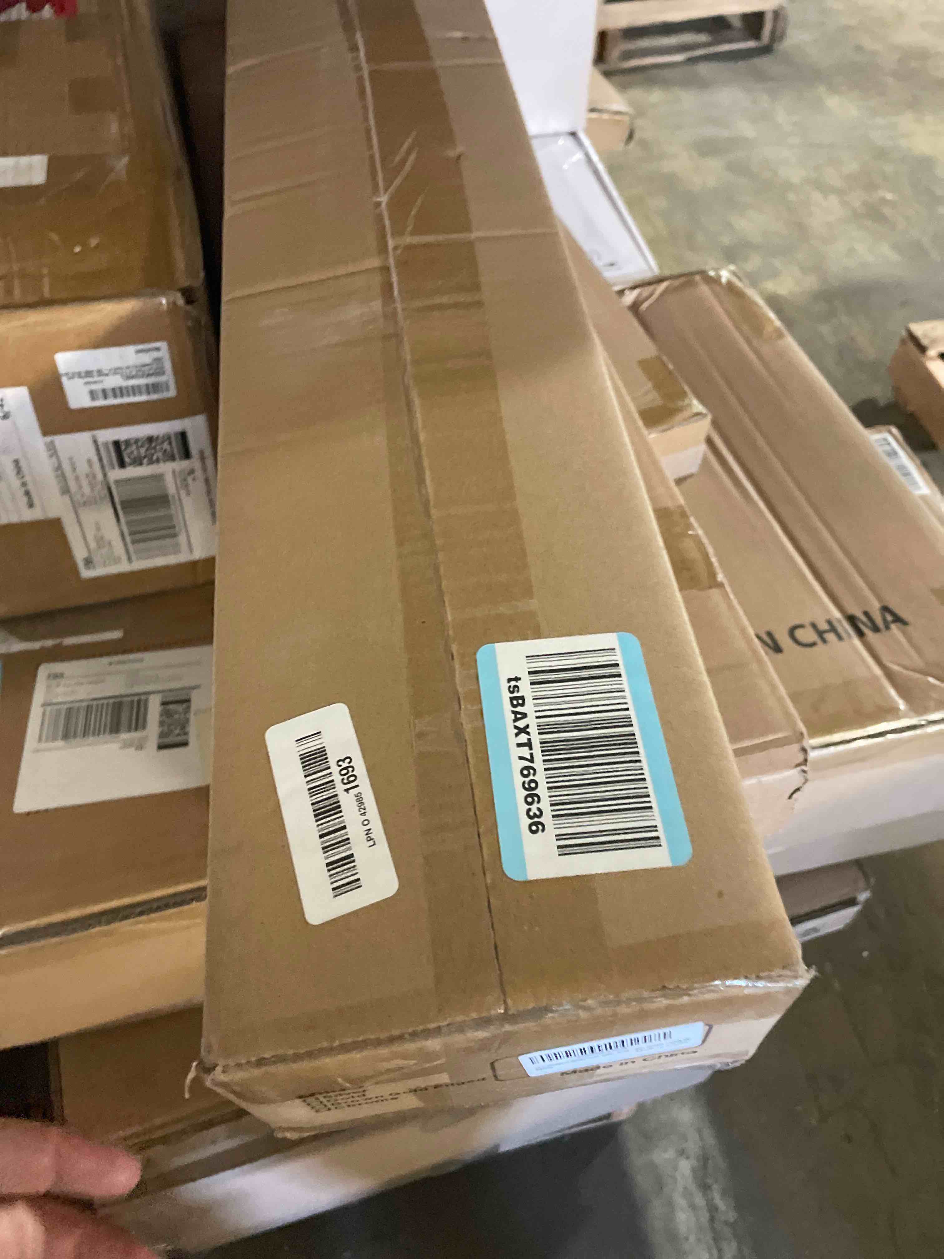 Condition photo showing New/Like New for 360° Rotate LED Bathroom Vanity Light Fixtures, 1600LM Acrylic Matte Black Vanity Lights for Bathroom, Modern Wall Lighting Fixtures Over Mirror Kitchen Living Room Hallway (Natural White Light 5000K) Matte Black - Non-dimmable 4-Light, 27-Inch, 5000K