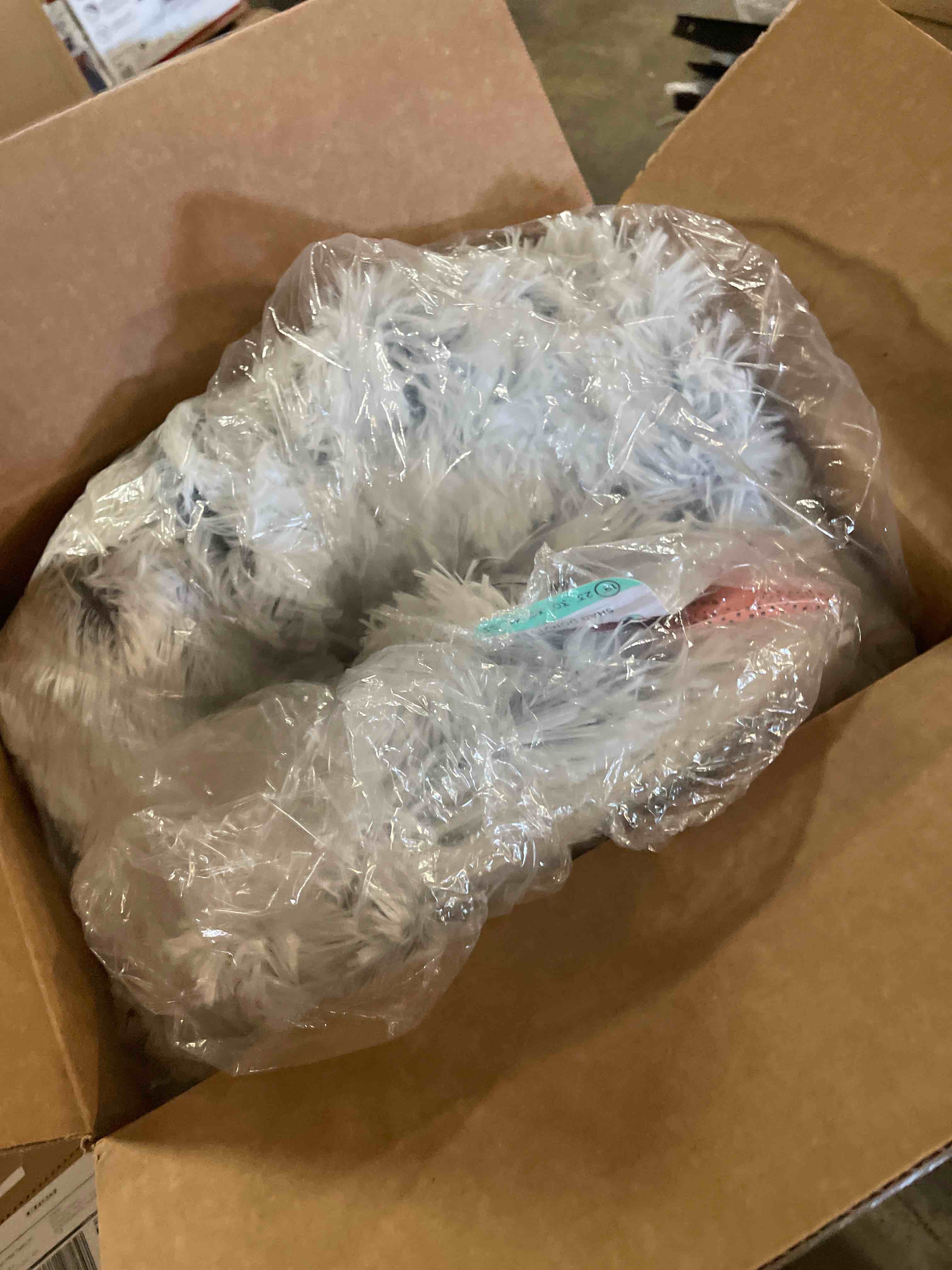 Condition photo showing New/Like New for Best Friends by Sheri Original Calming Donut Dog and Cat Bed, Shag Faux Fur, Frost Gray, XS (18in x 18in) - Anxiety Relief for Pets Up to 10 lbs Frost Shag X-Small