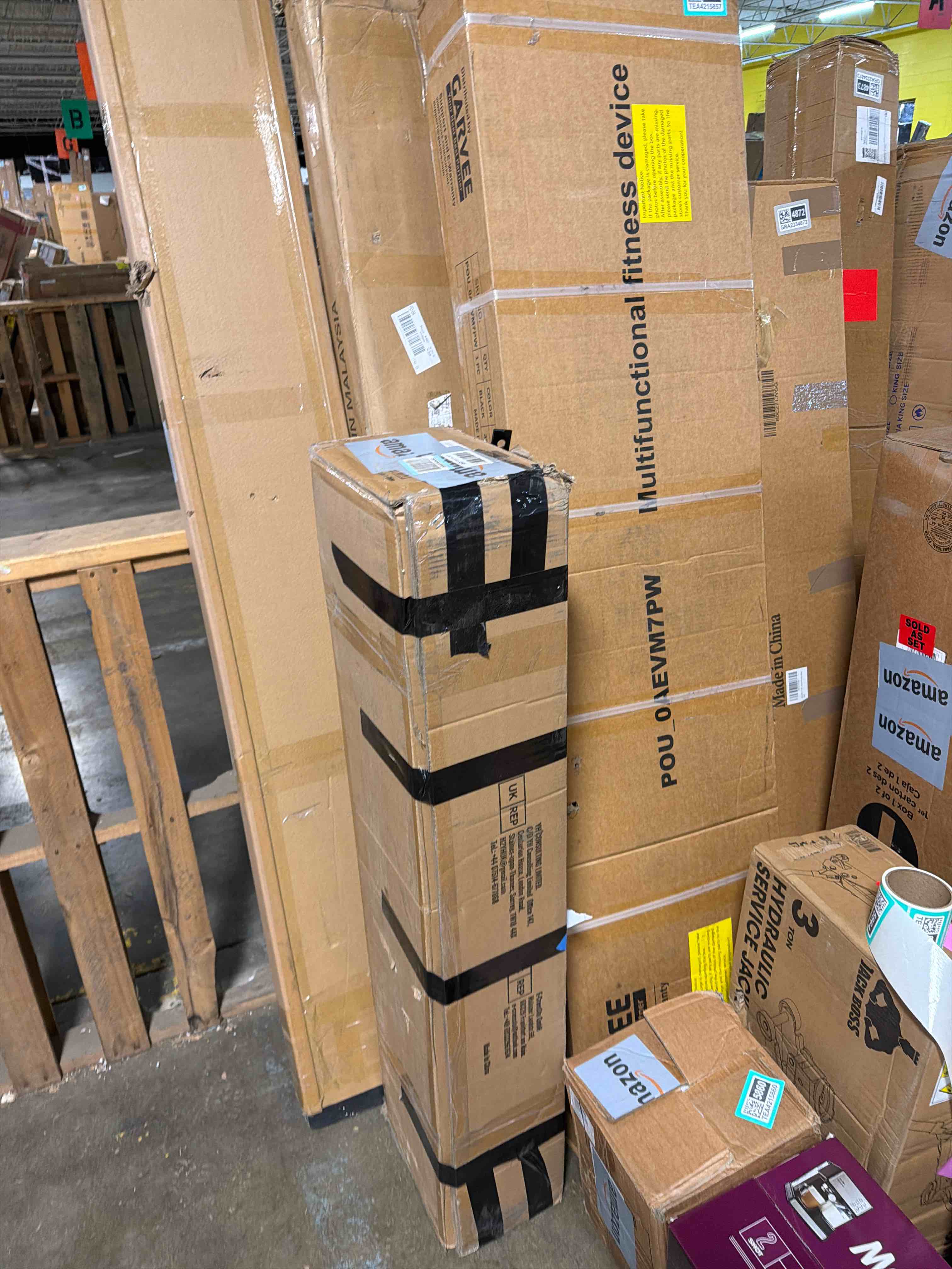 Condition photo showing As Is for VEVOR Motorcycle Carrier, 600 LBS Steel Motorcycle Carrier Hitch Mount with Loading Ramp, Scooter Dirt Bike Trailer Hauler with Ratchet Straps and Stabilizer, for Car, Truck with 2" Hitch Receiver