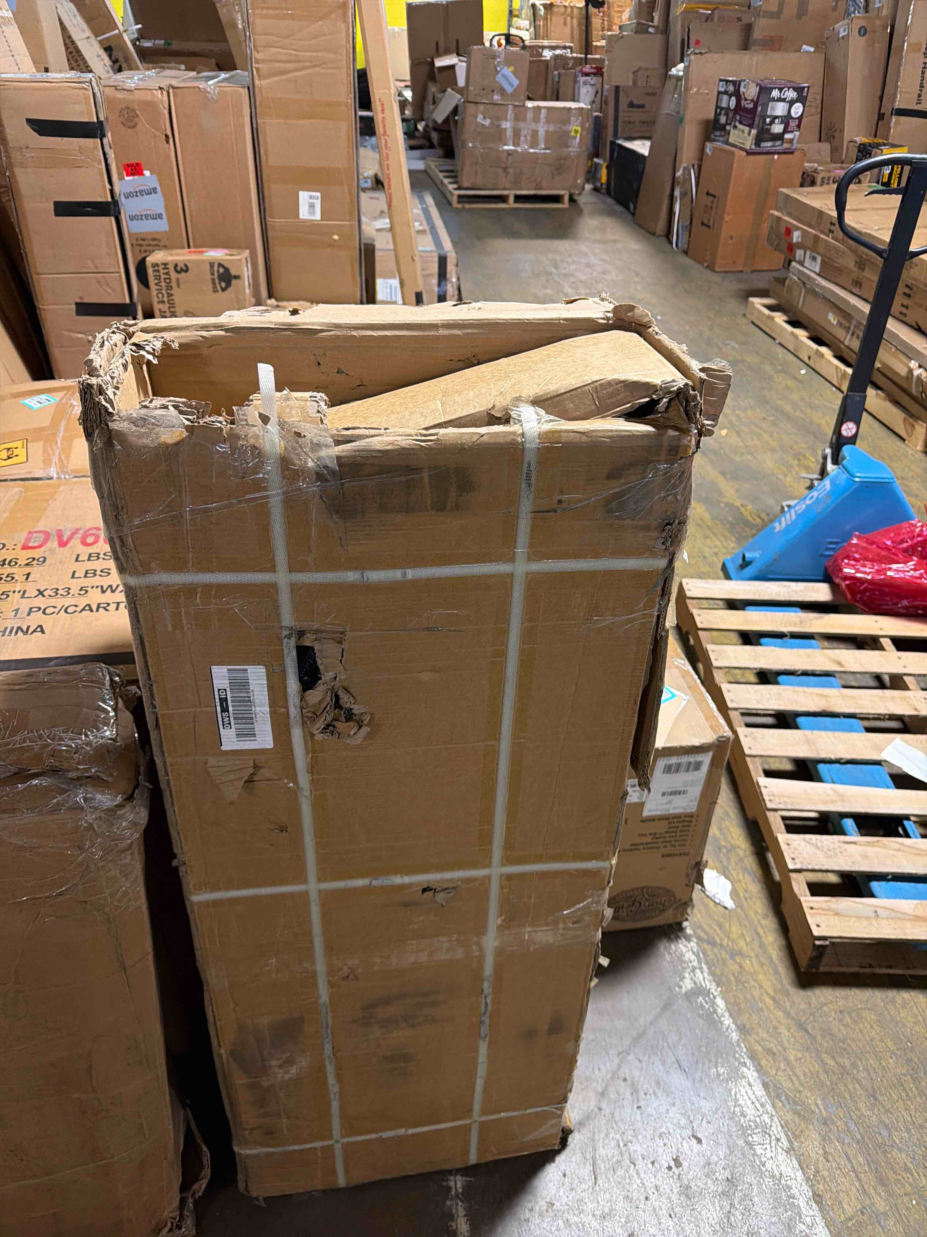 Condition photo showing Good Condition for Engine Hoist 2 TON Folding Hydraulic Engine Motor Hoist Cherry Picker Shop Cranes Lift DIY Stand Lif4000 lb Heavy-Duty