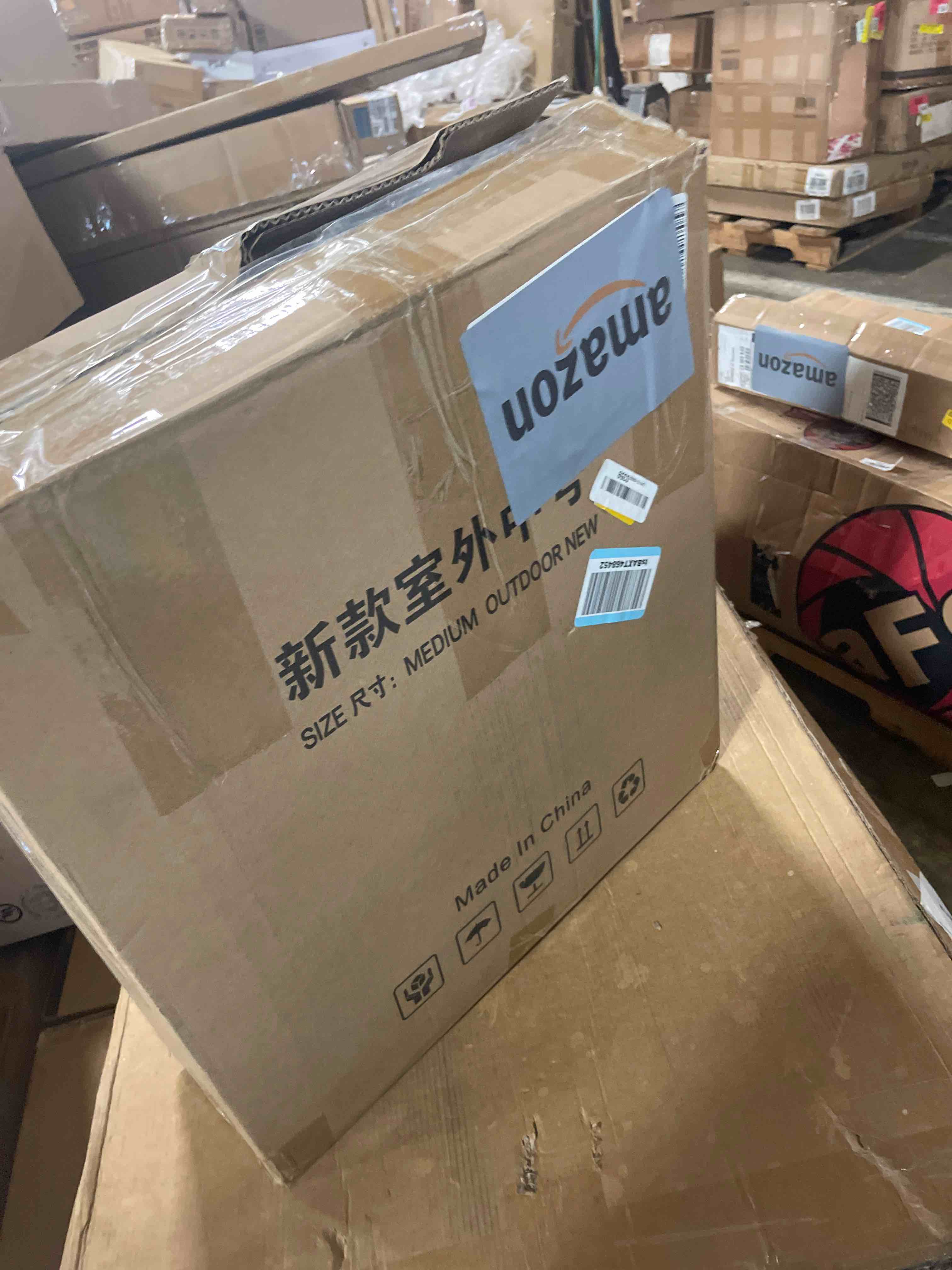 Condition photo showing Good Condition for Insulated Dog House Outdoor with Warm Mat and Elevated Feet,Weatherproof Dog Bed House for Medium Size Dog and Multiple Large Cat,Max Pets Size 20.8 X 13.7 Inches Outdoor with Feet-Medium