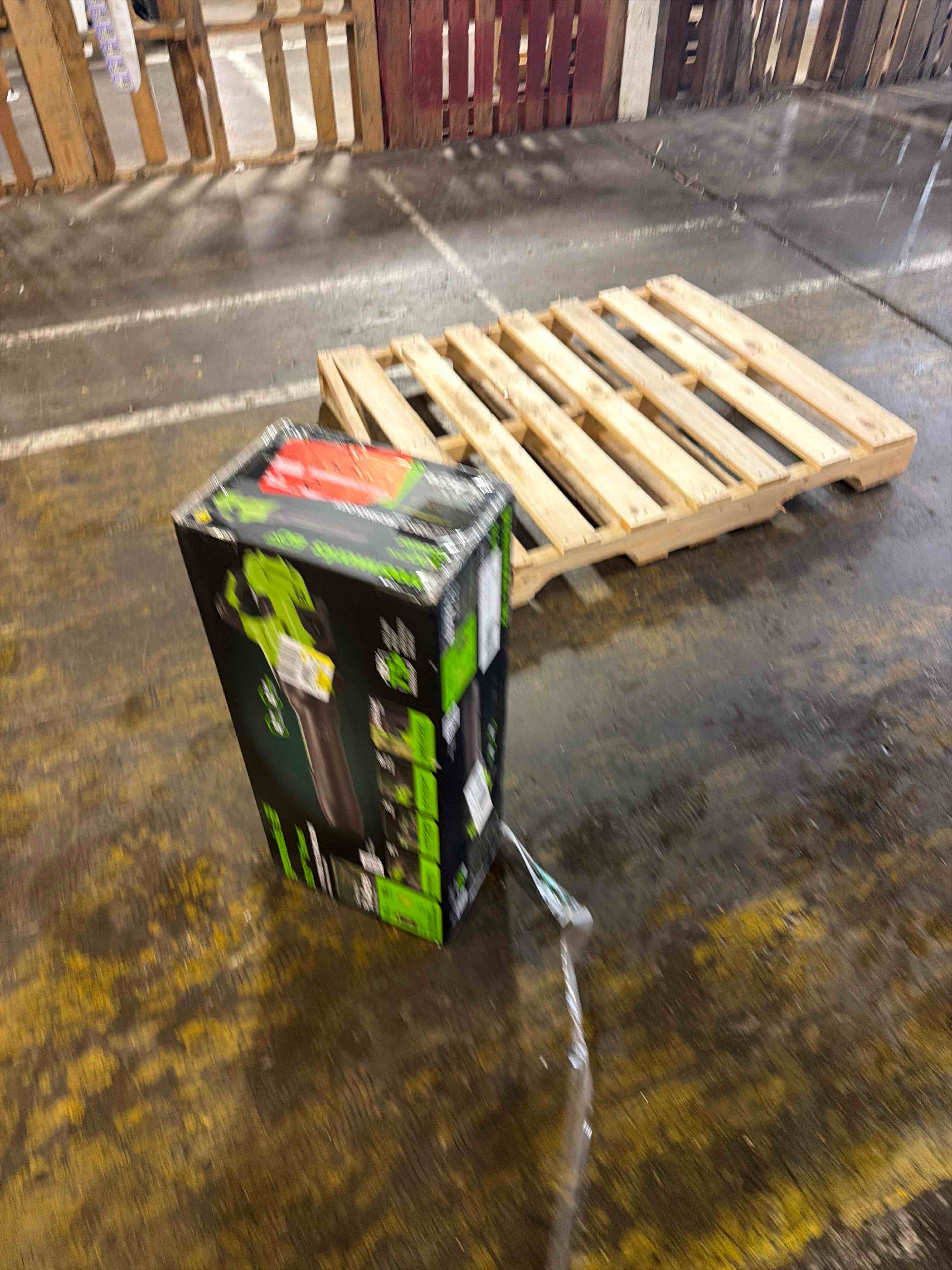 Condition photo showing New/Like New for Greenworks 60V 630 CFM 170 MPH Leaf Blower with 2.5 Ah Battery & 3 Amp Charger 2429902